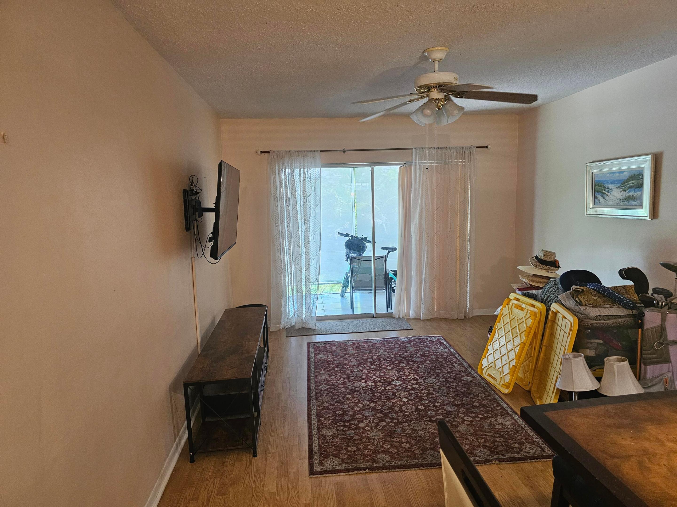 FAIRVIEW I CONDO - Residential Lease