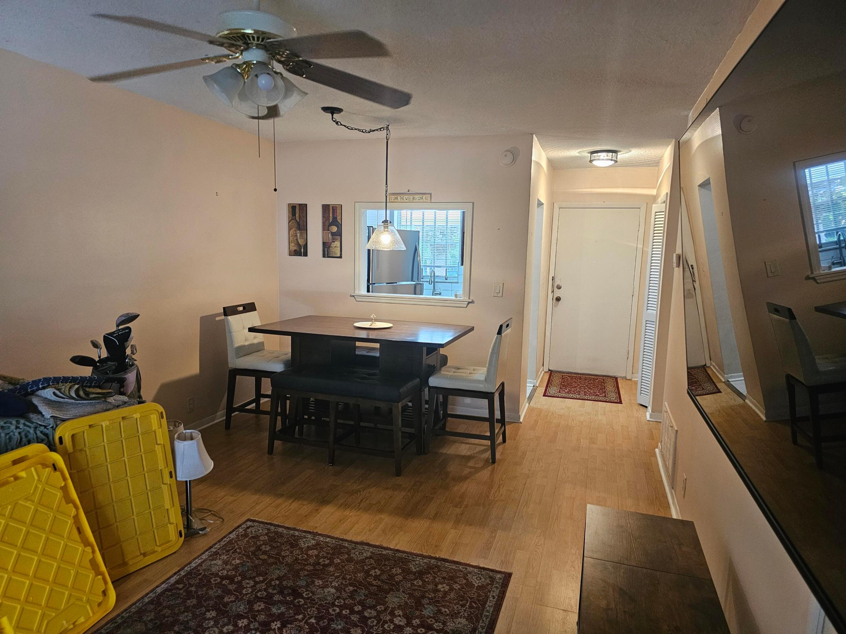 FAIRVIEW I CONDO - Residential Lease