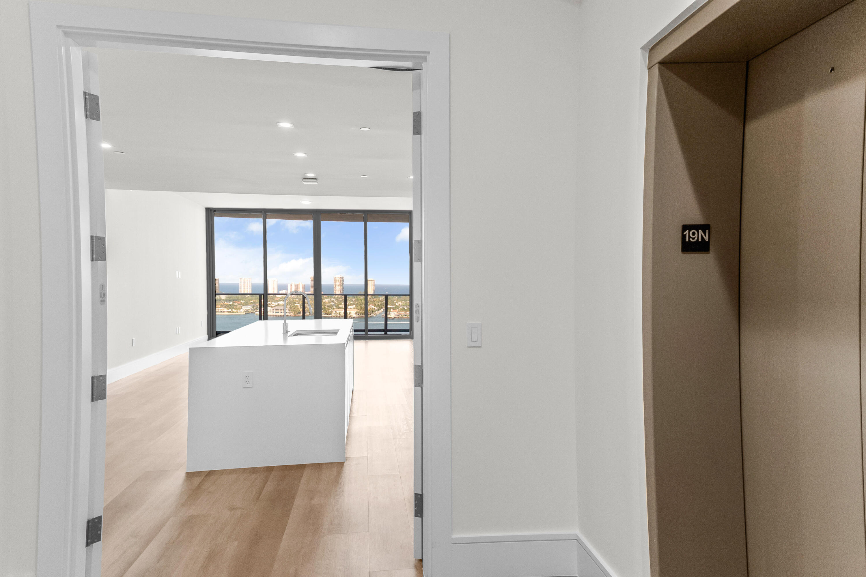 NAUTILUS 220 CONDO - Residential