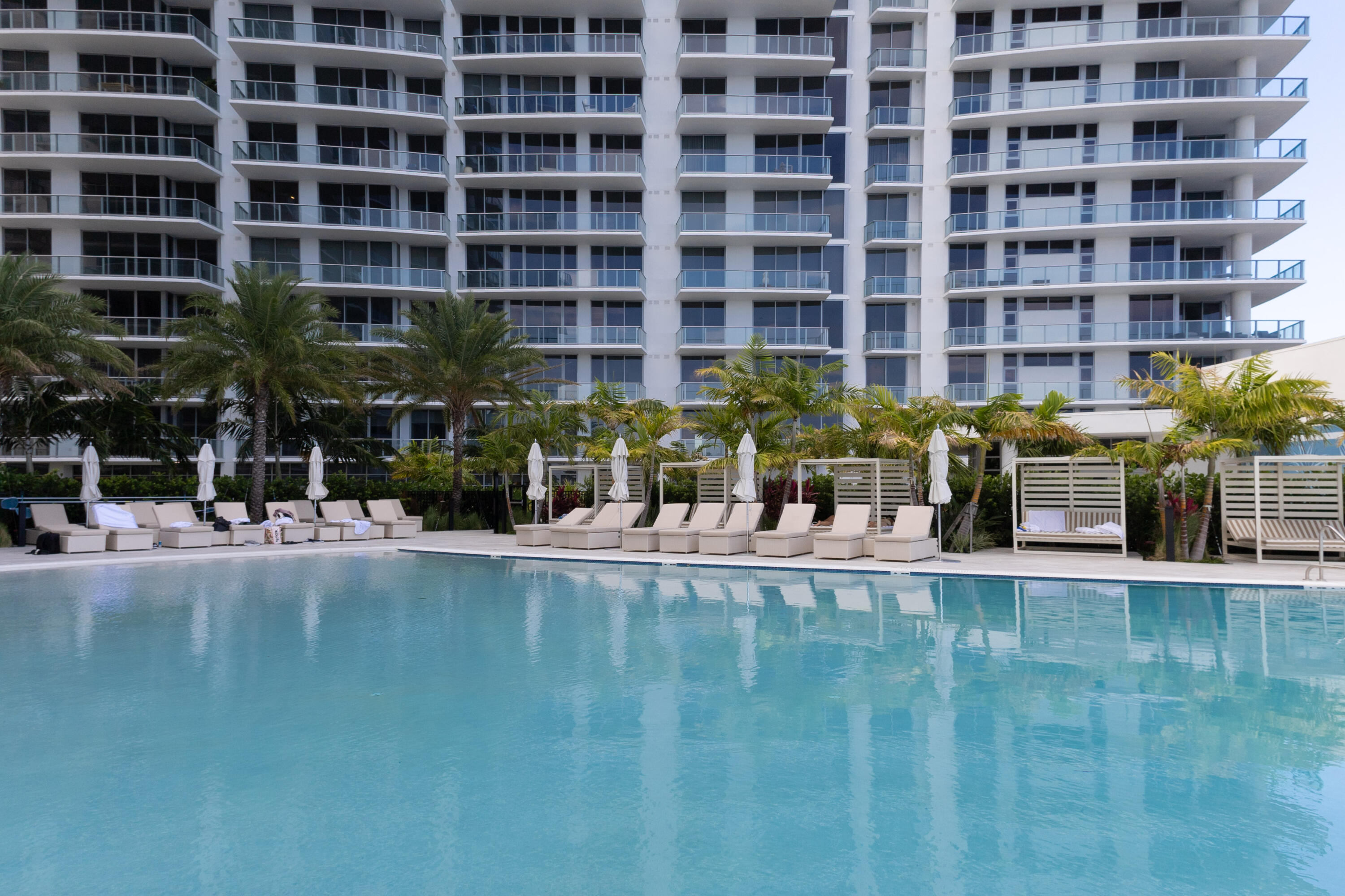 NAUTILUS 220 CONDO - Residential