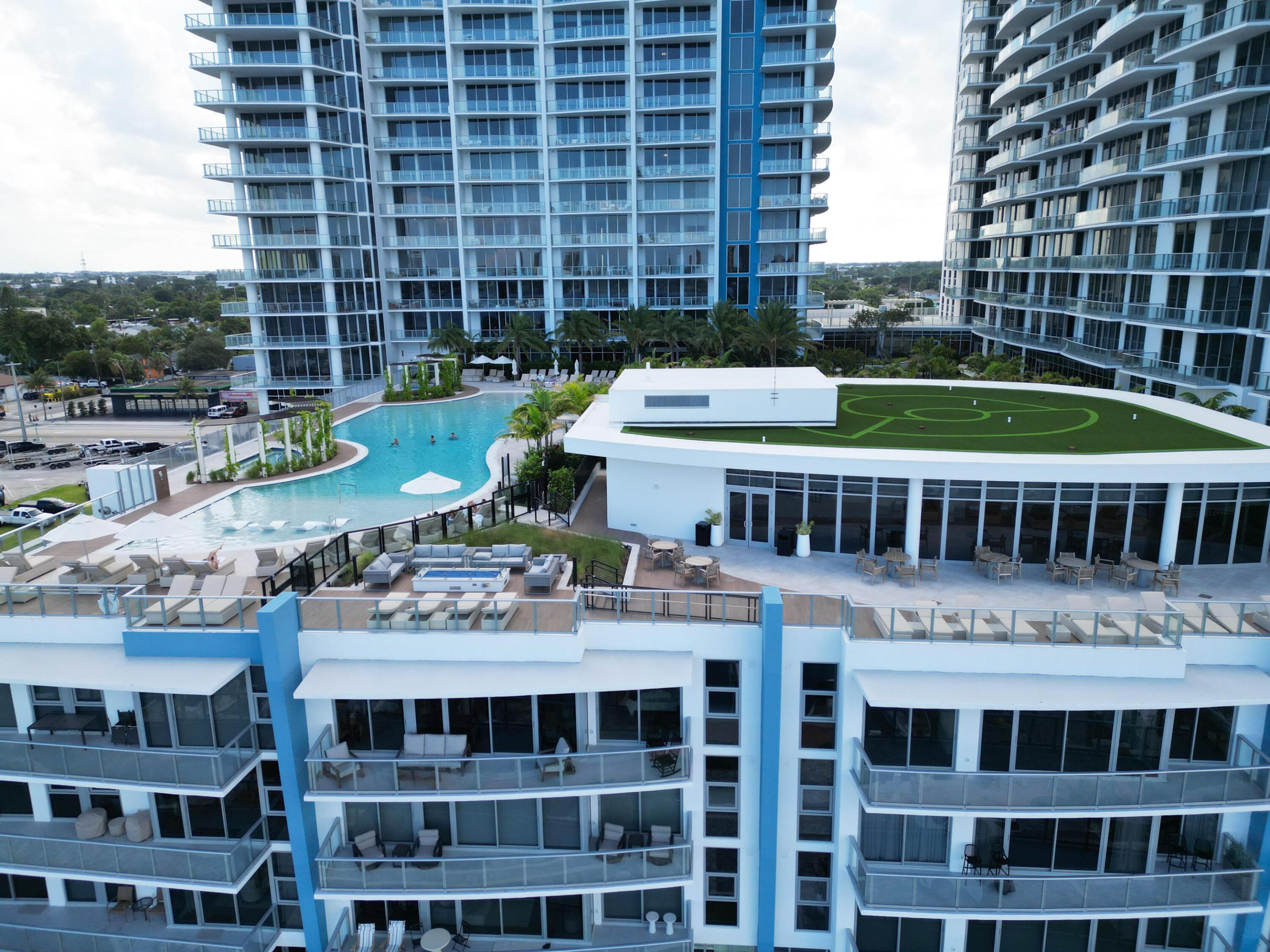 NAUTILUS 220 CONDO - Residential
