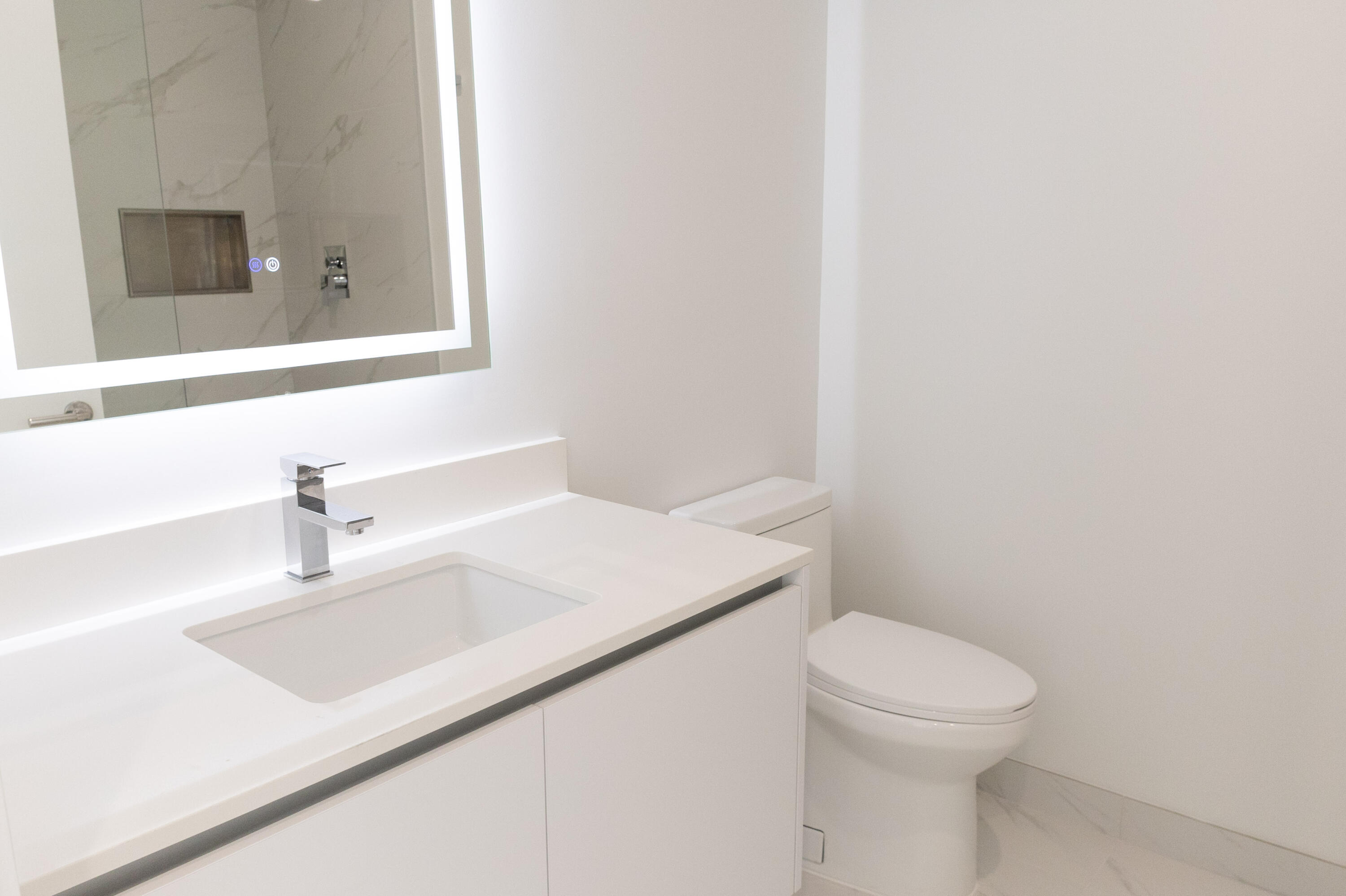 NAUTILUS 220 CONDO - Residential