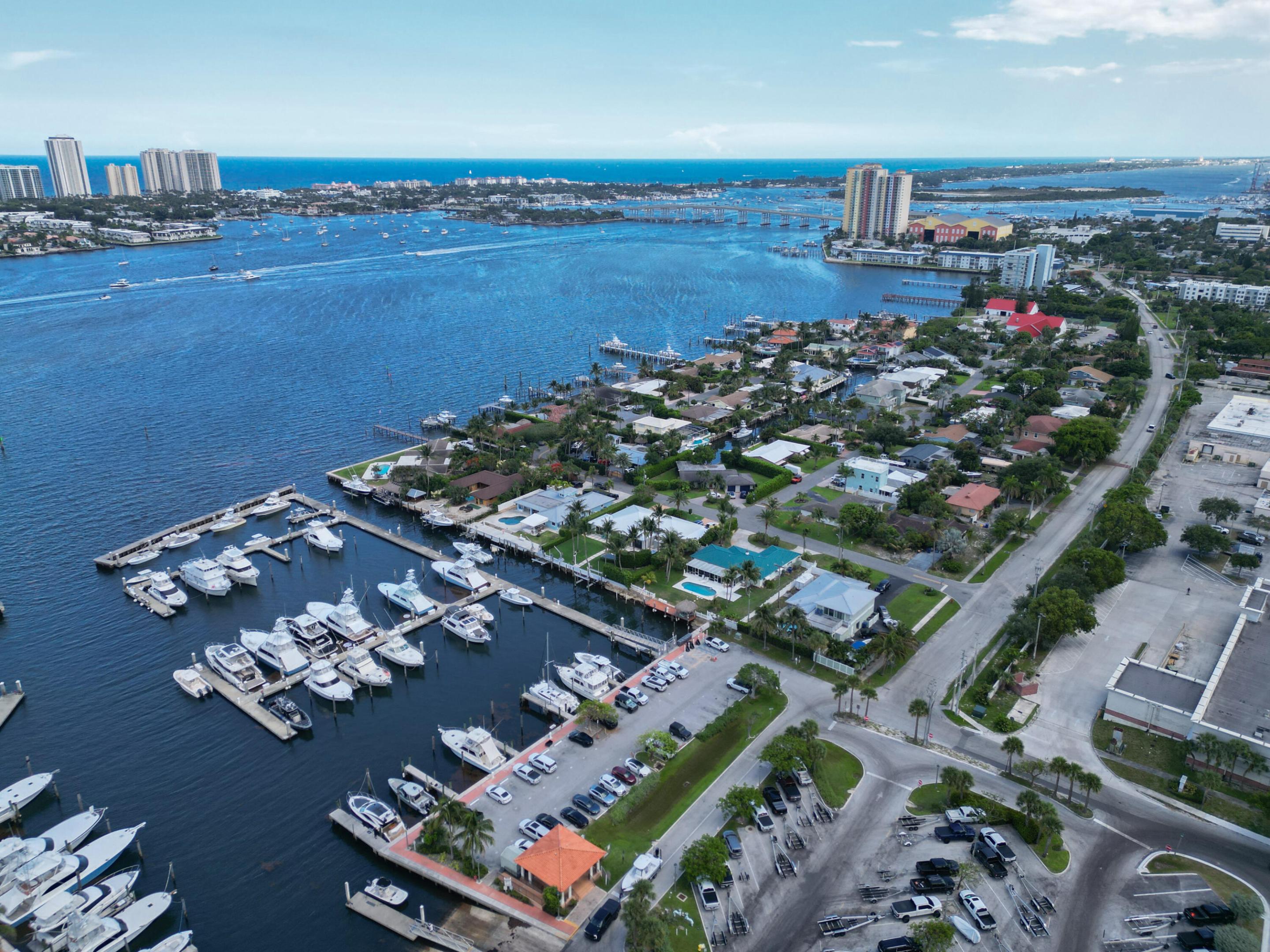 NAUTILUS 220 CONDO - Residential