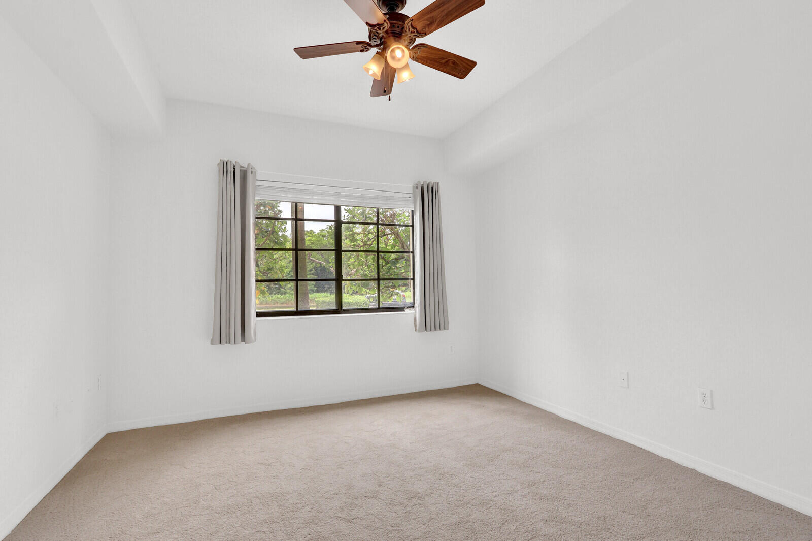 RESIDENCES AT MIDTOWN CONDO - Residential