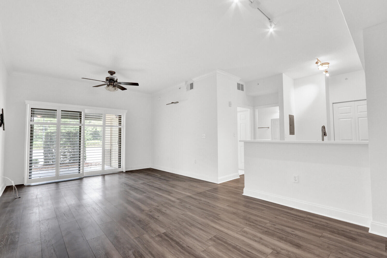 RESIDENCES AT MIDTOWN CONDO - Residential
