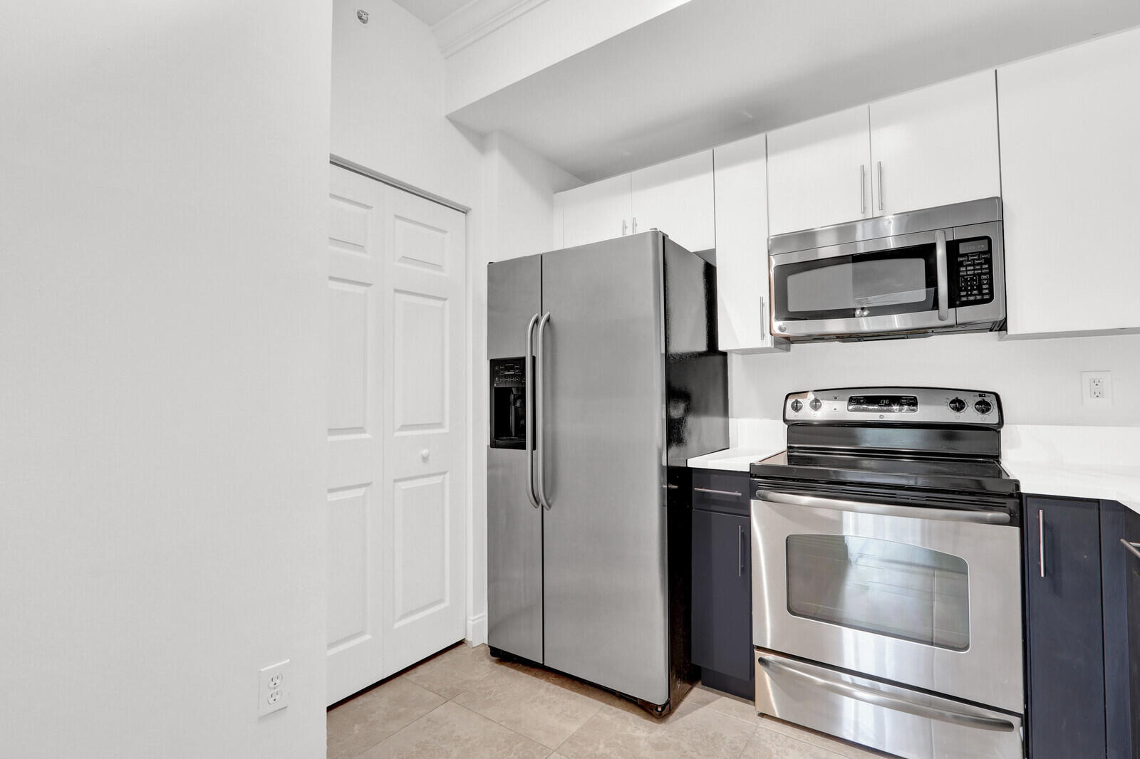 RESIDENCES AT MIDTOWN CONDO - Residential