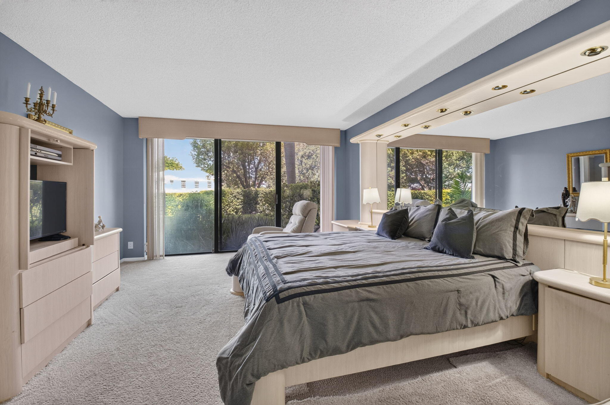MAYFAIR - Residential