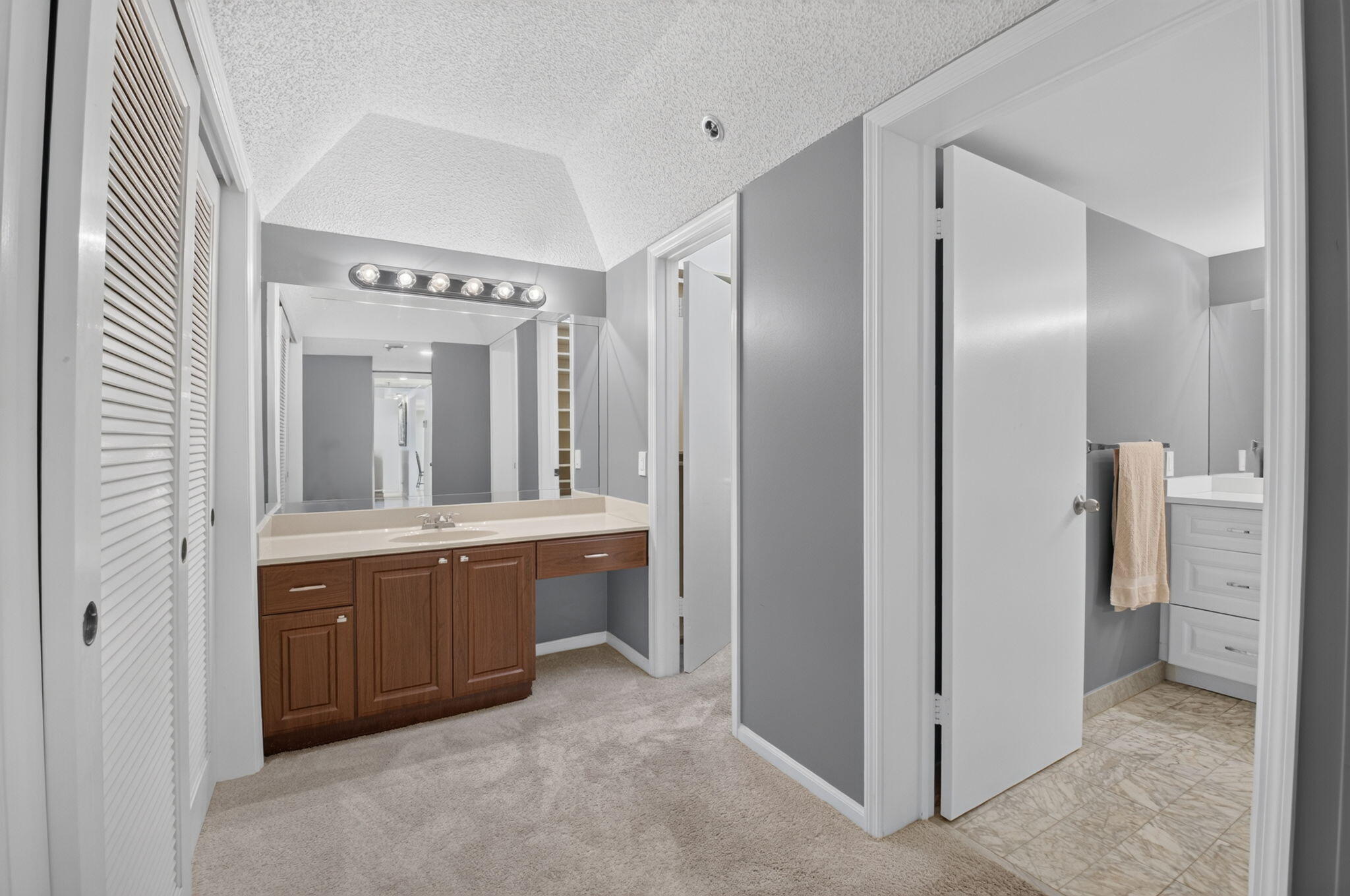MAYFAIR - Residential