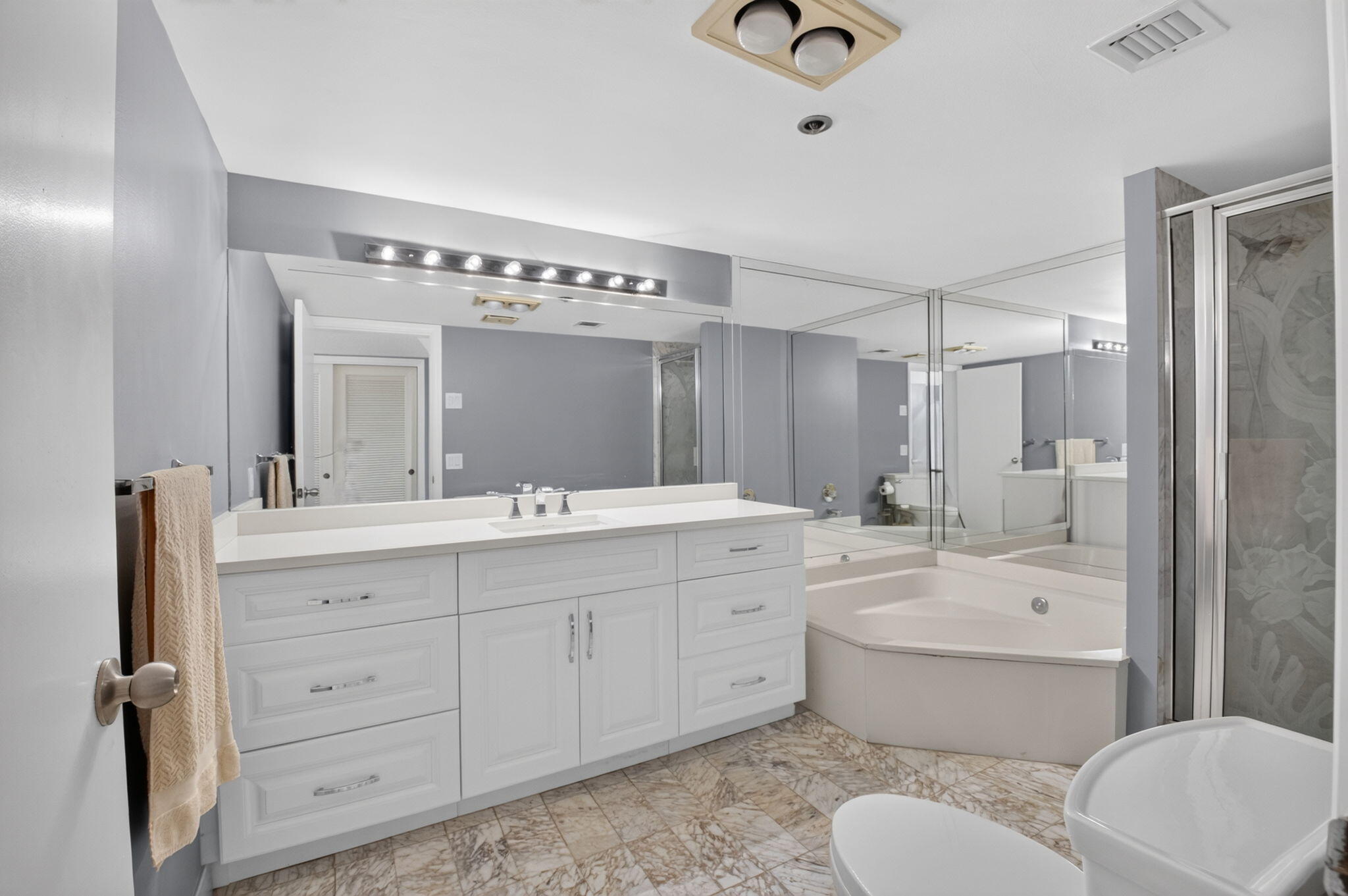 MAYFAIR - Residential