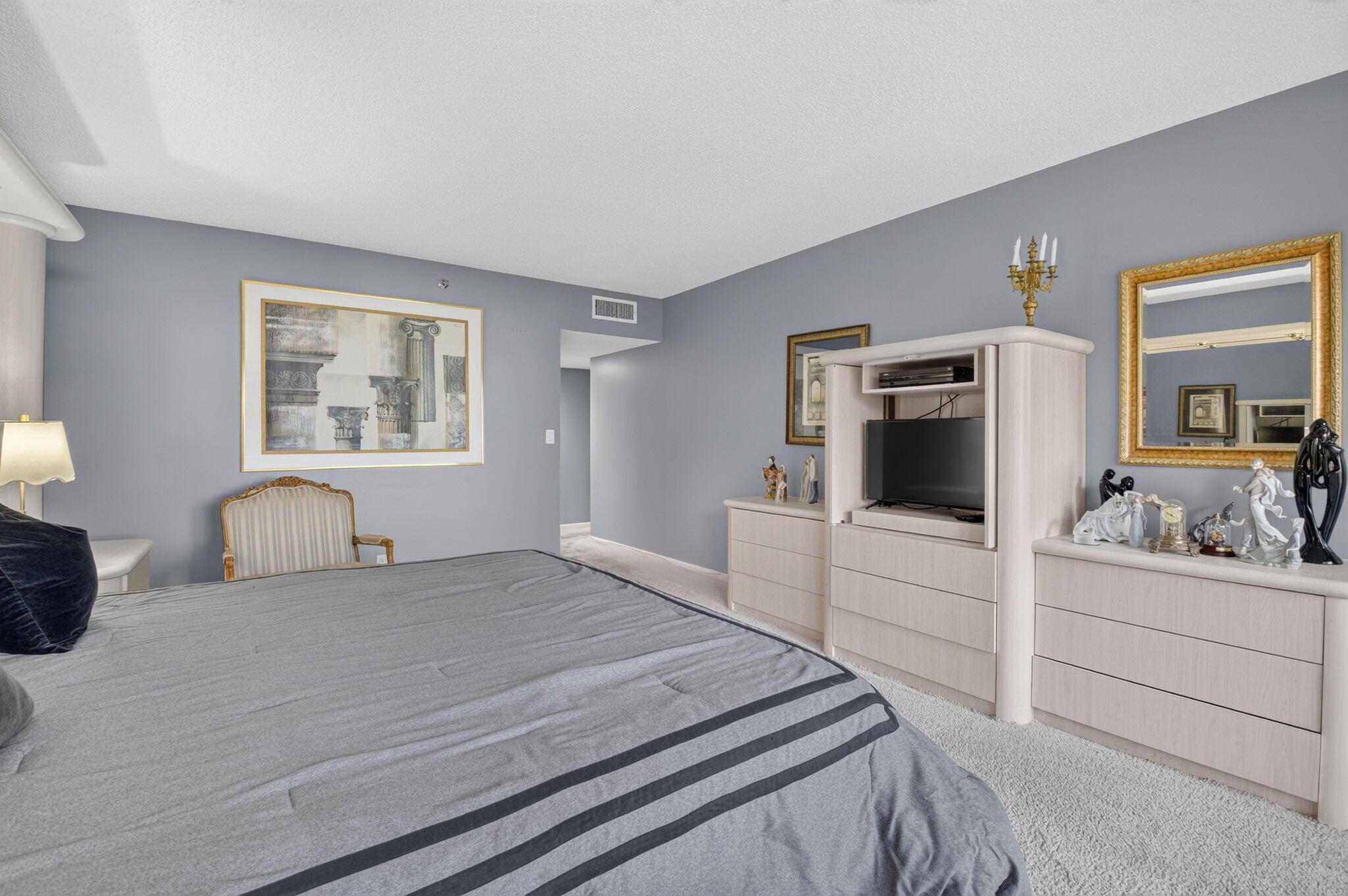 MAYFAIR - Residential
