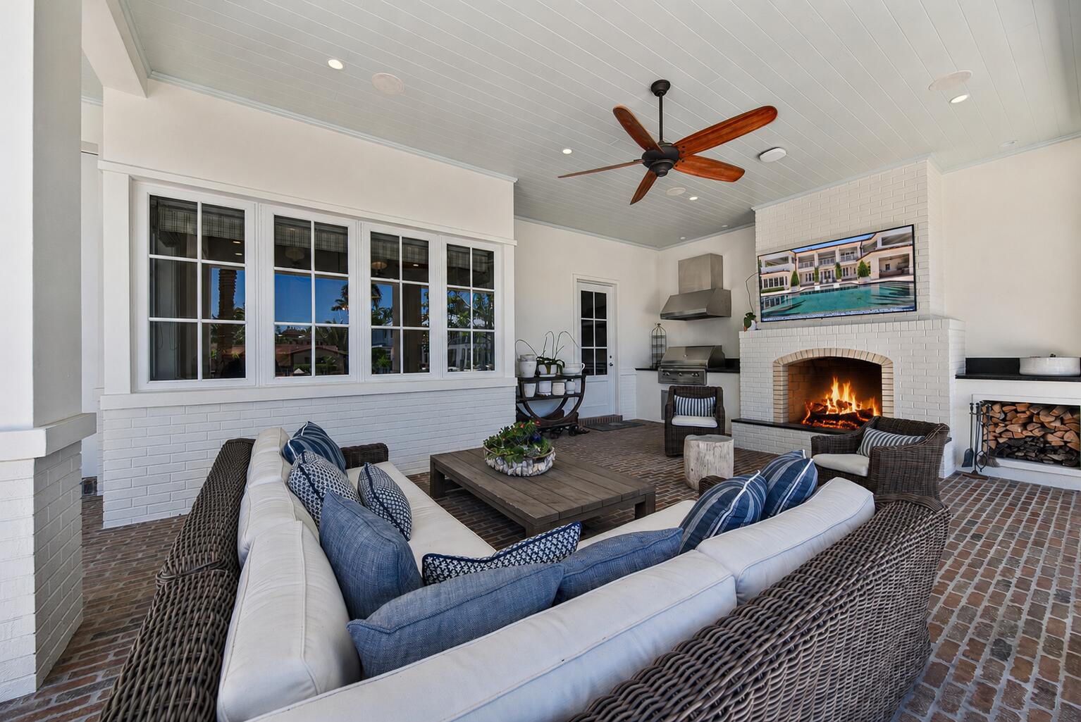 RIO VISTA ISLES - Residential