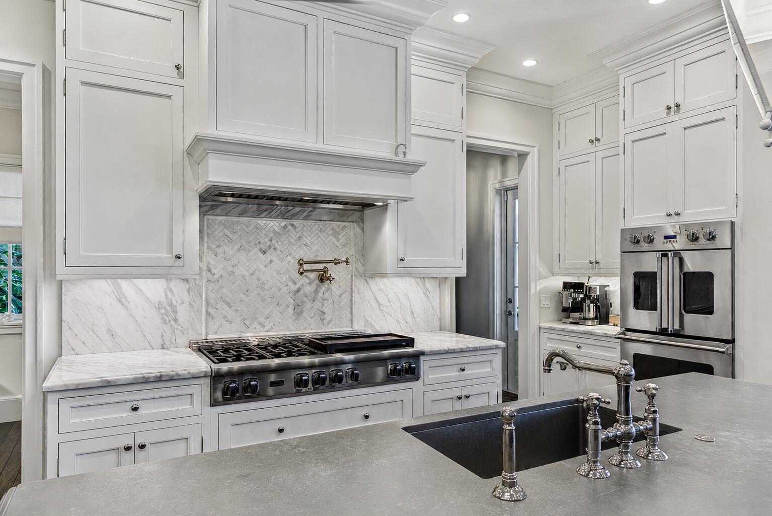 RIO VISTA ISLES - Residential