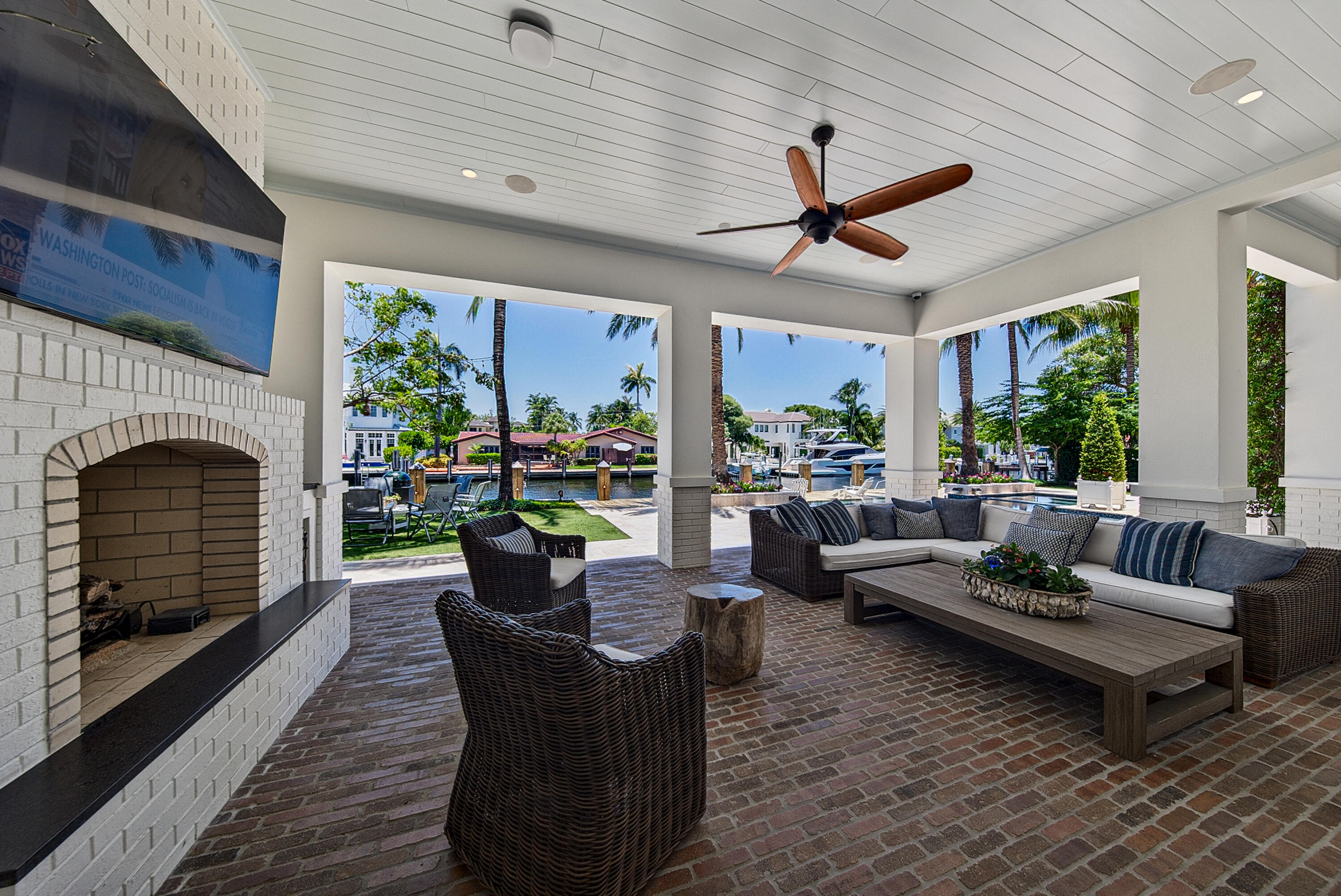 RIO VISTA ISLES - Residential