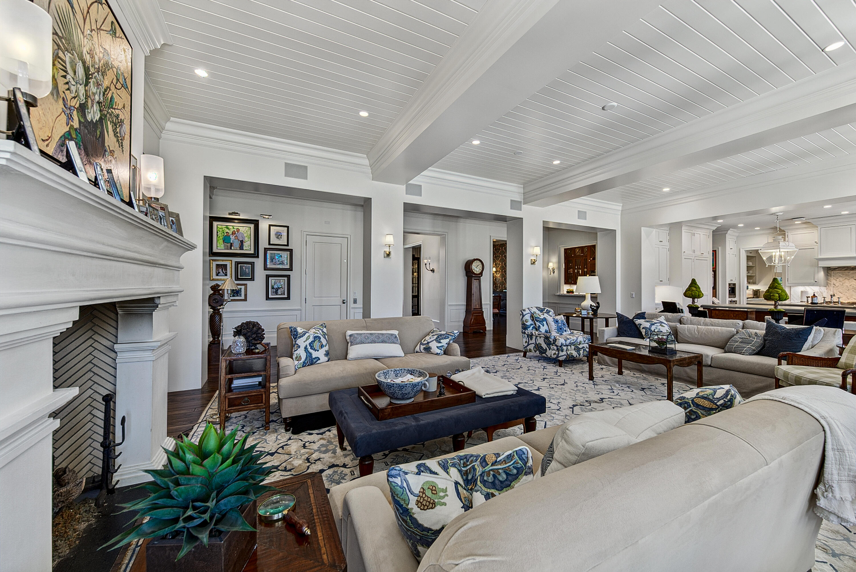 RIO VISTA ISLES - Residential