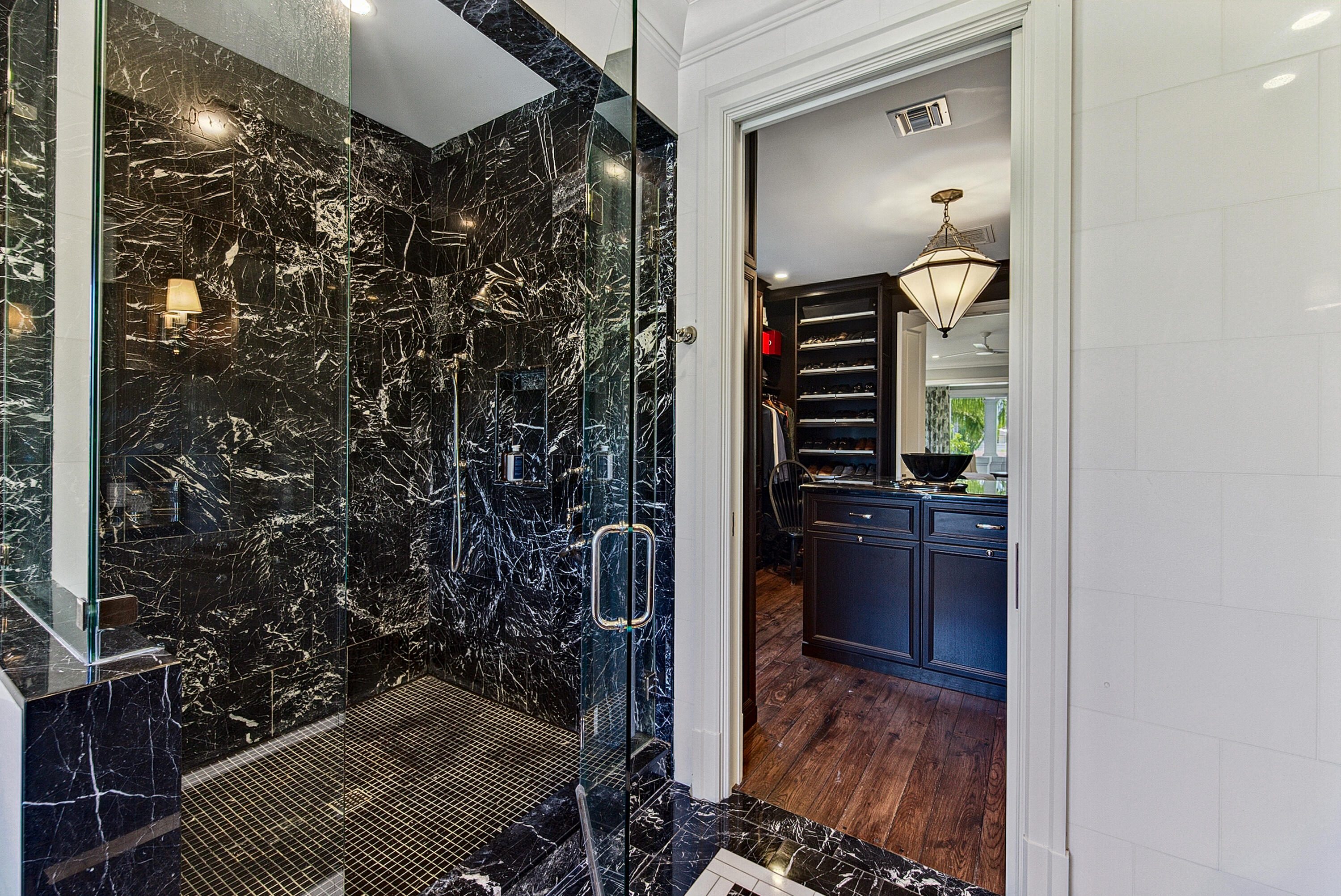 RIO VISTA ISLES - Residential
