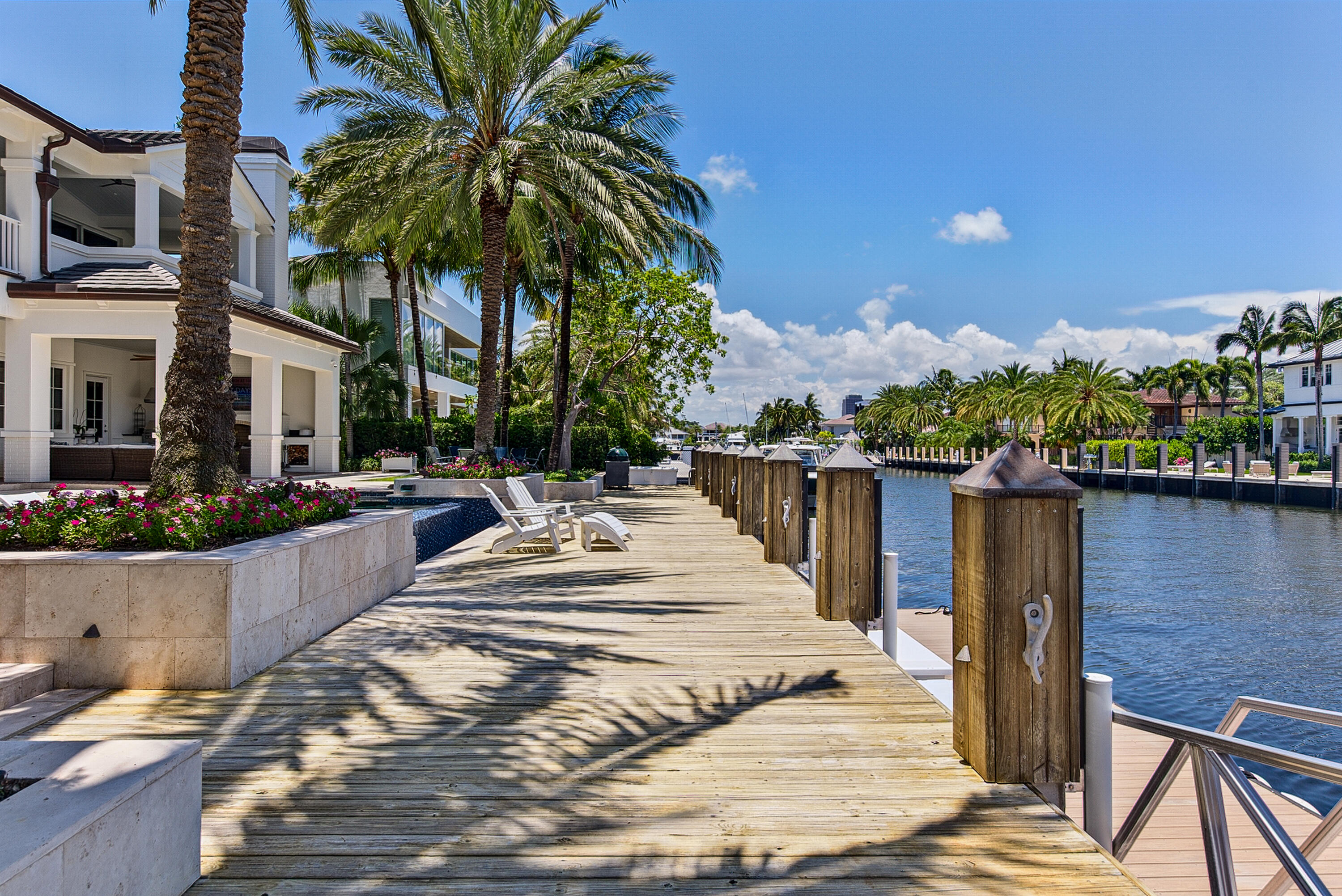 RIO VISTA ISLES - Residential