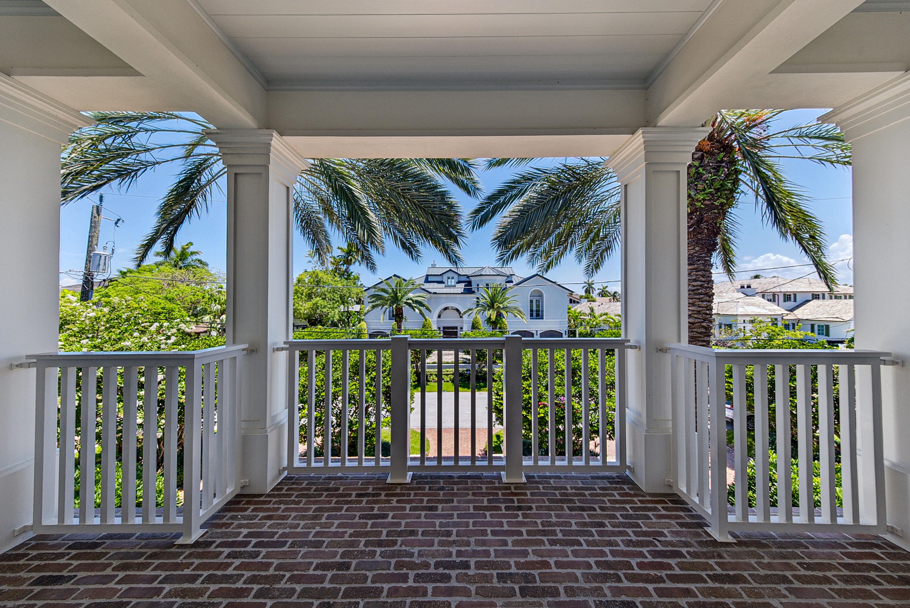 RIO VISTA ISLES - Residential