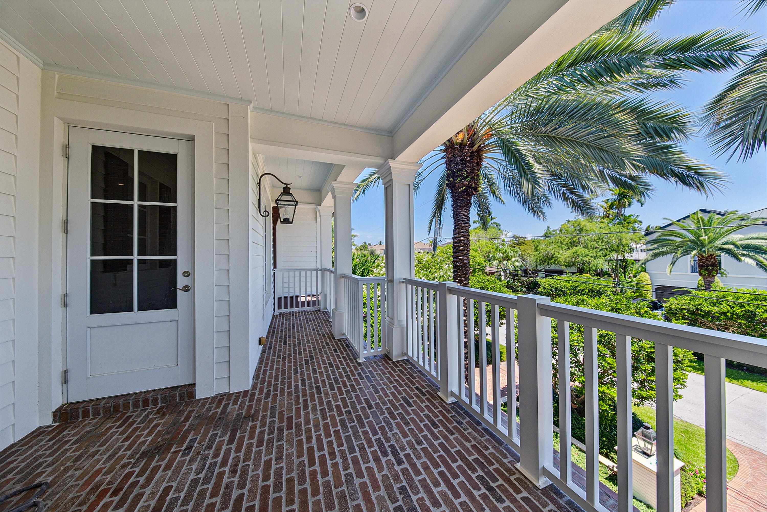 RIO VISTA ISLES - Residential