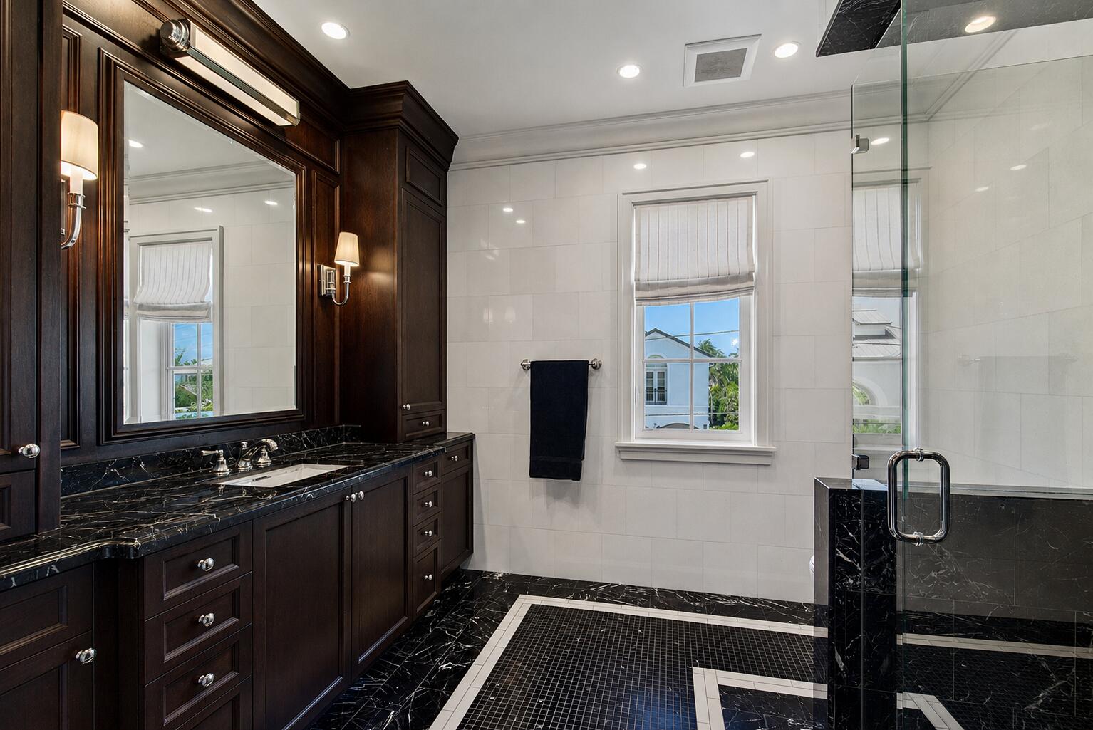 RIO VISTA ISLES - Residential