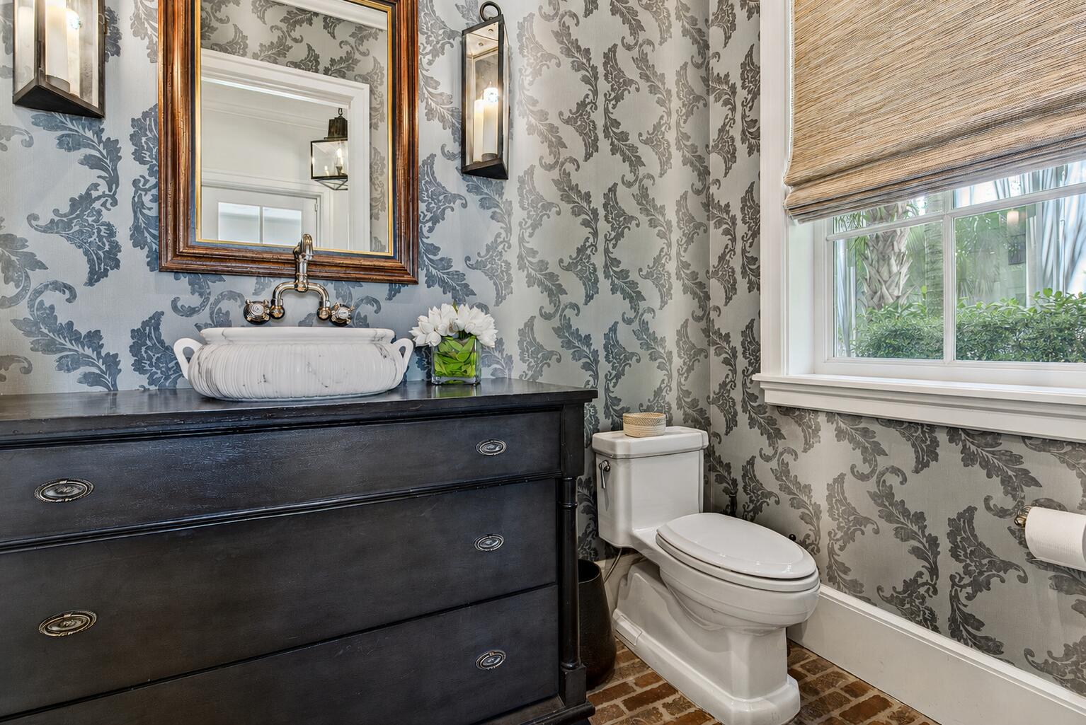 RIO VISTA ISLES - Residential