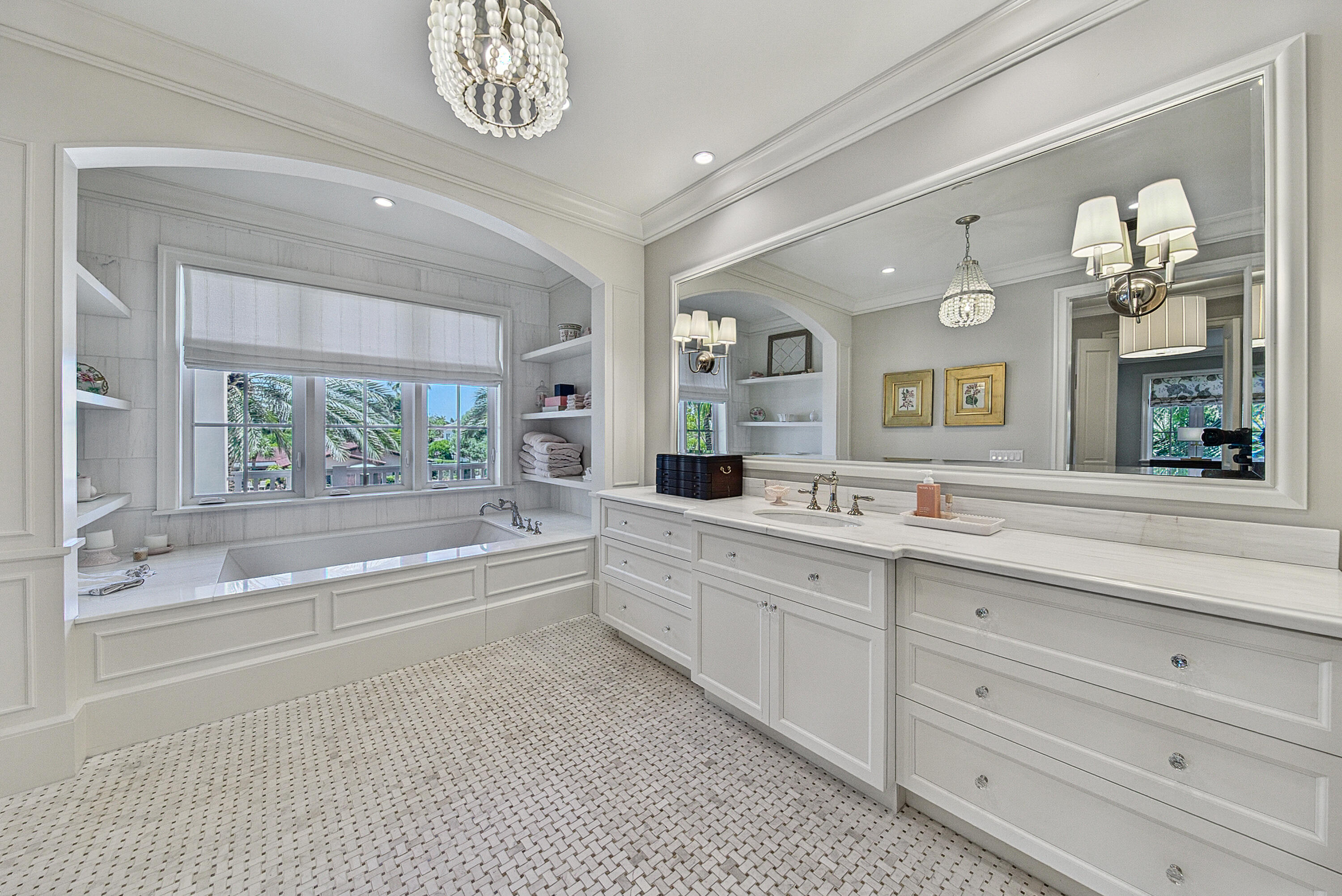 RIO VISTA ISLES - Residential