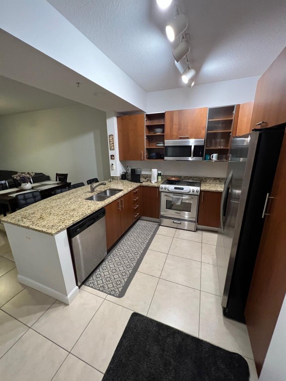 OCEAN MARINE YACHT CLUB - Residential