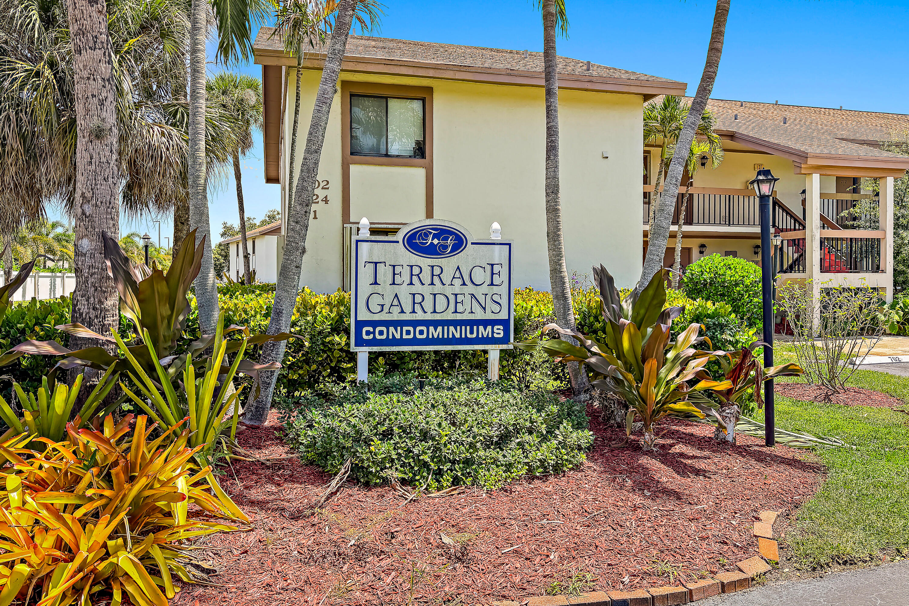 TERRACE GARDENS CONDO - Residential Lease