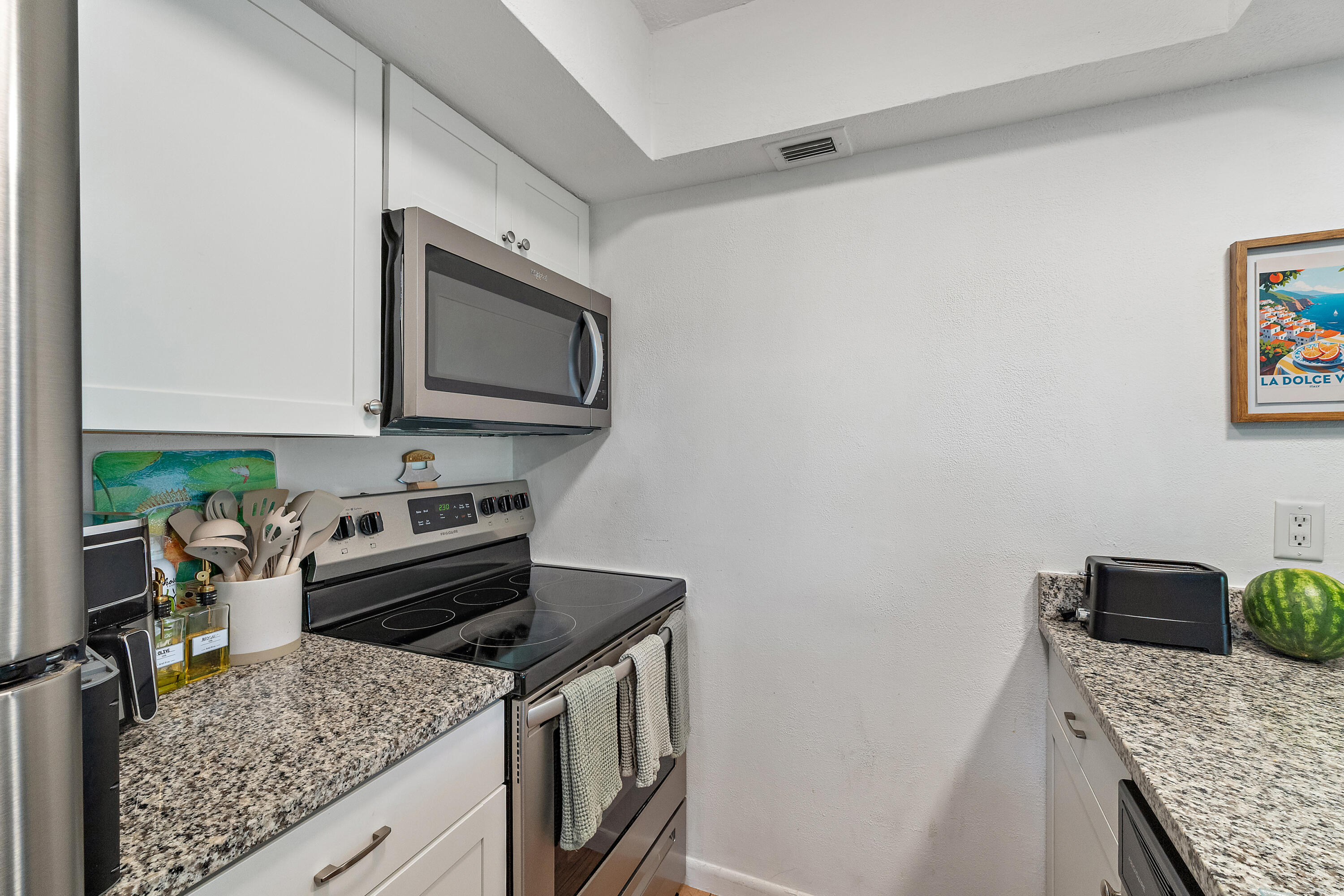 TERRACE GARDENS CONDO - Residential Lease
