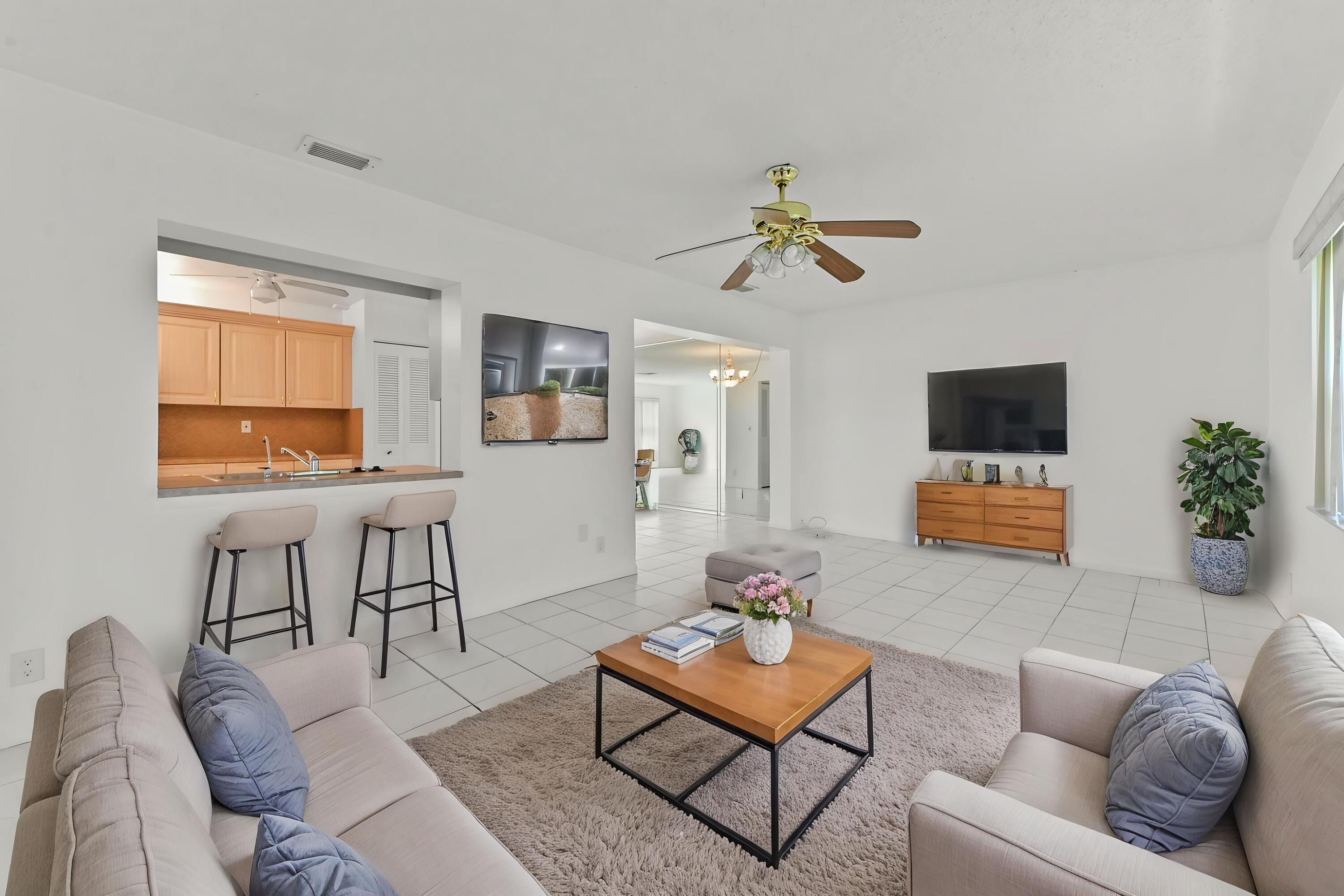 LUCERNE HOMES EAST - Residential