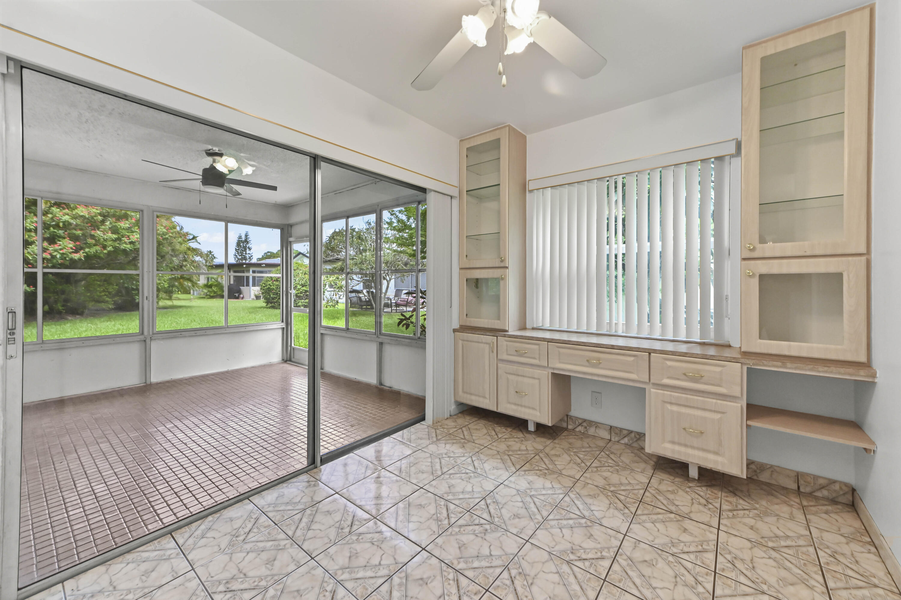 LUCERNE HOMES EAST - Residential