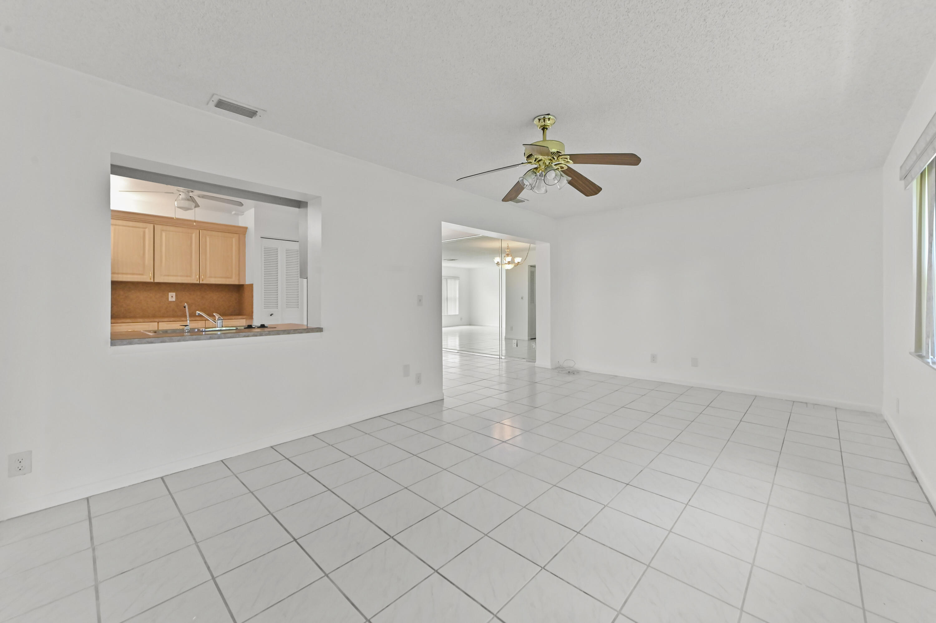 LUCERNE HOMES EAST - Residential