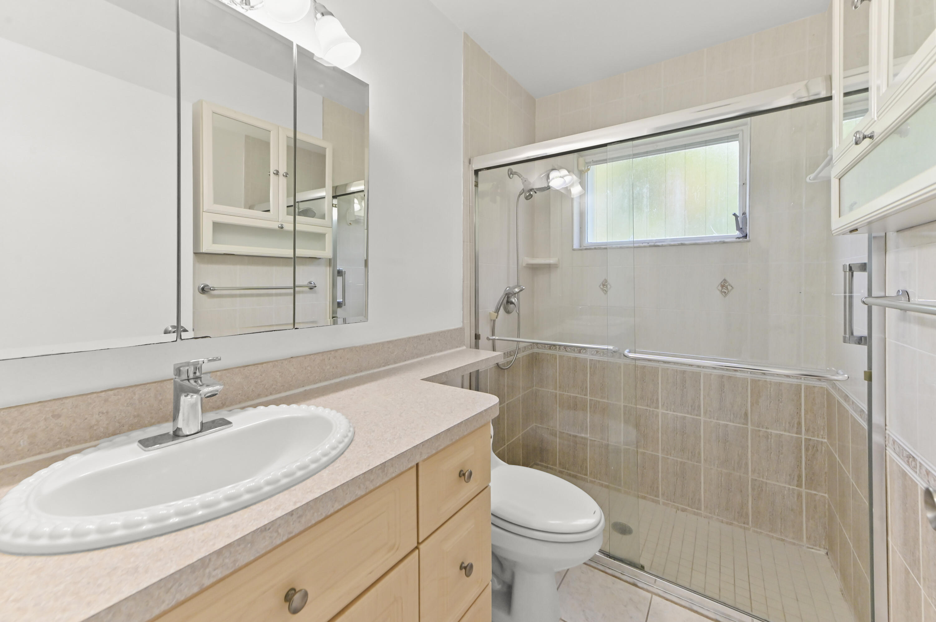 LUCERNE HOMES EAST - Residential