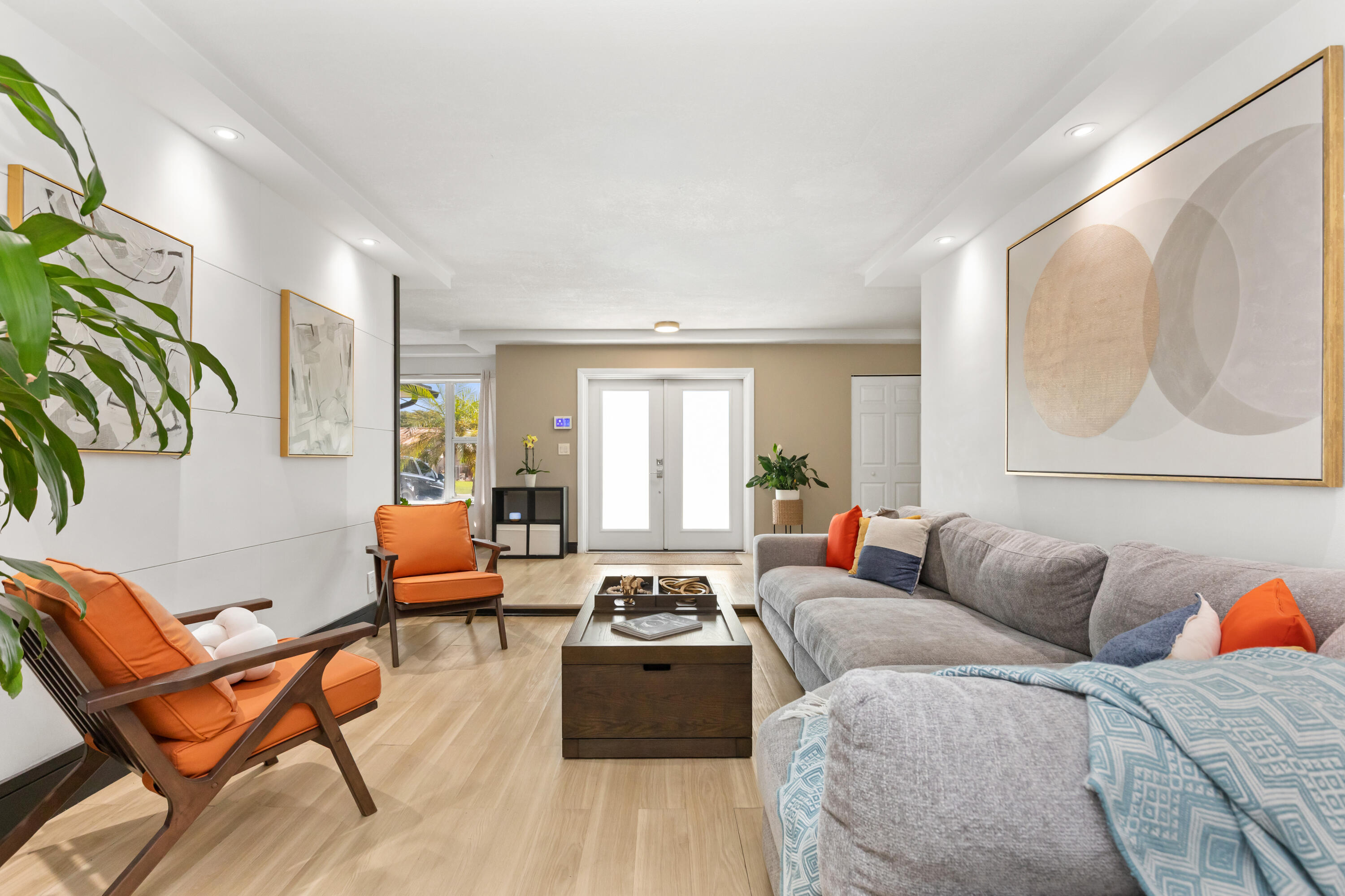 MIRROR LAKE ESTATES SEC SIX - Residential