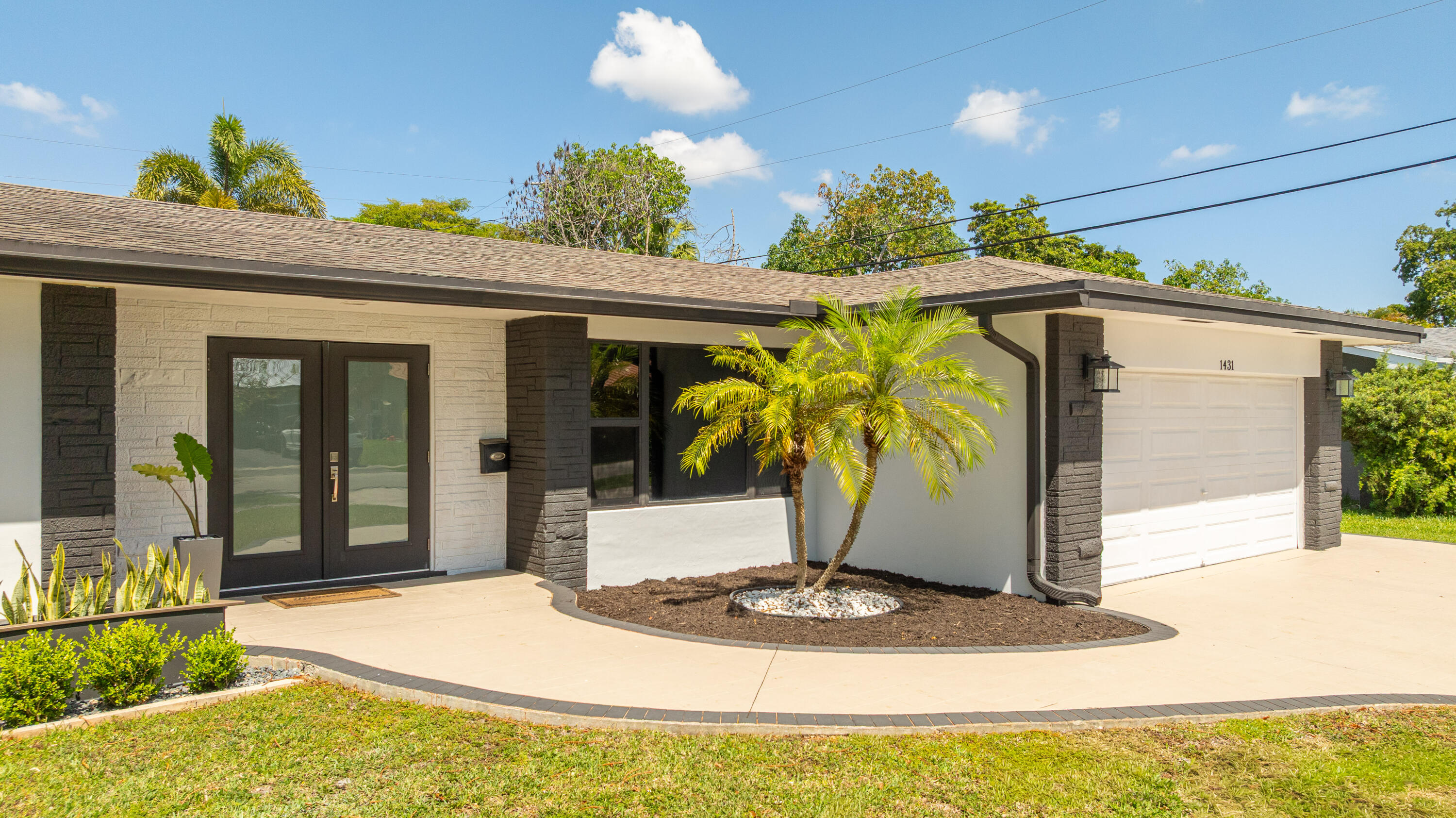 MIRROR LAKE ESTATES SEC SIX - Residential