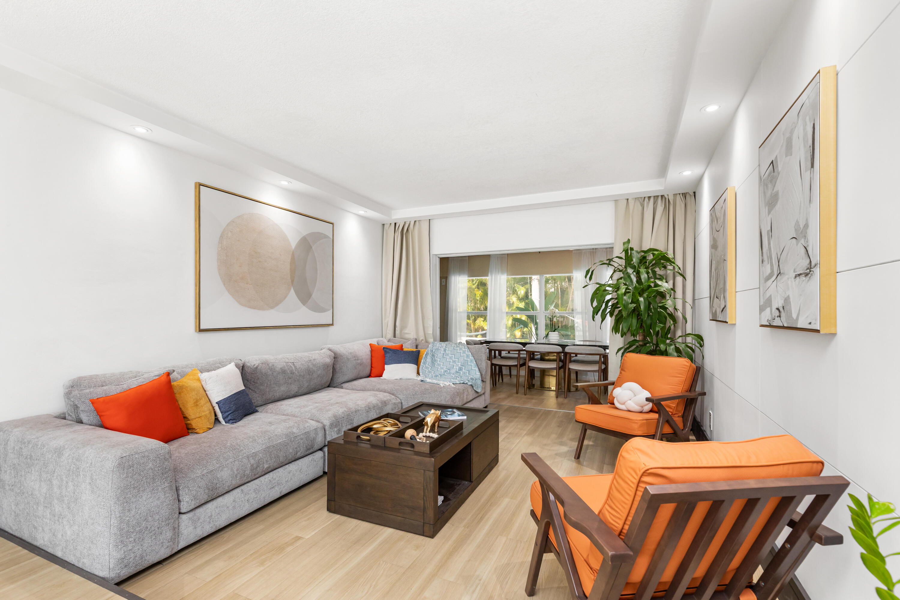 MIRROR LAKE ESTATES SEC SIX - Residential