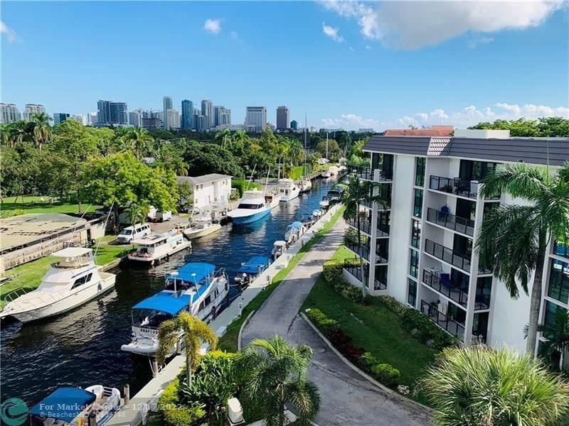 RIVER REACH CONDOMINIUM III - Residential