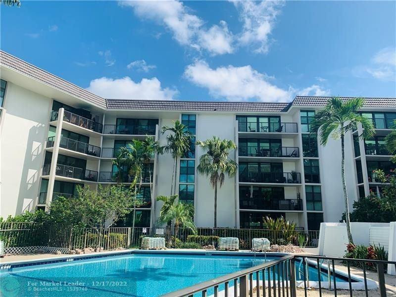 RIVER REACH CONDOMINIUM III - Residential