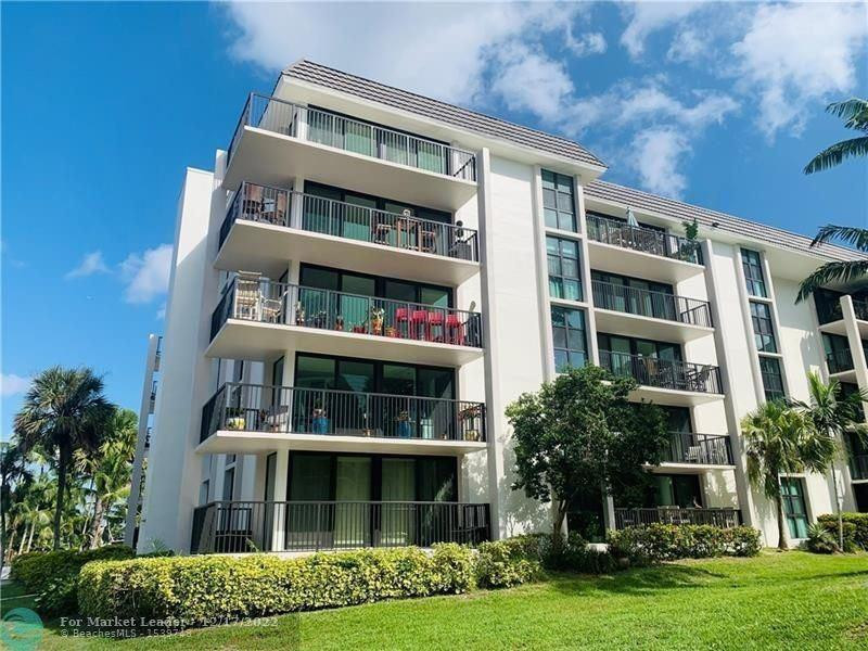 RIVER REACH CONDOMINIUM III - Residential