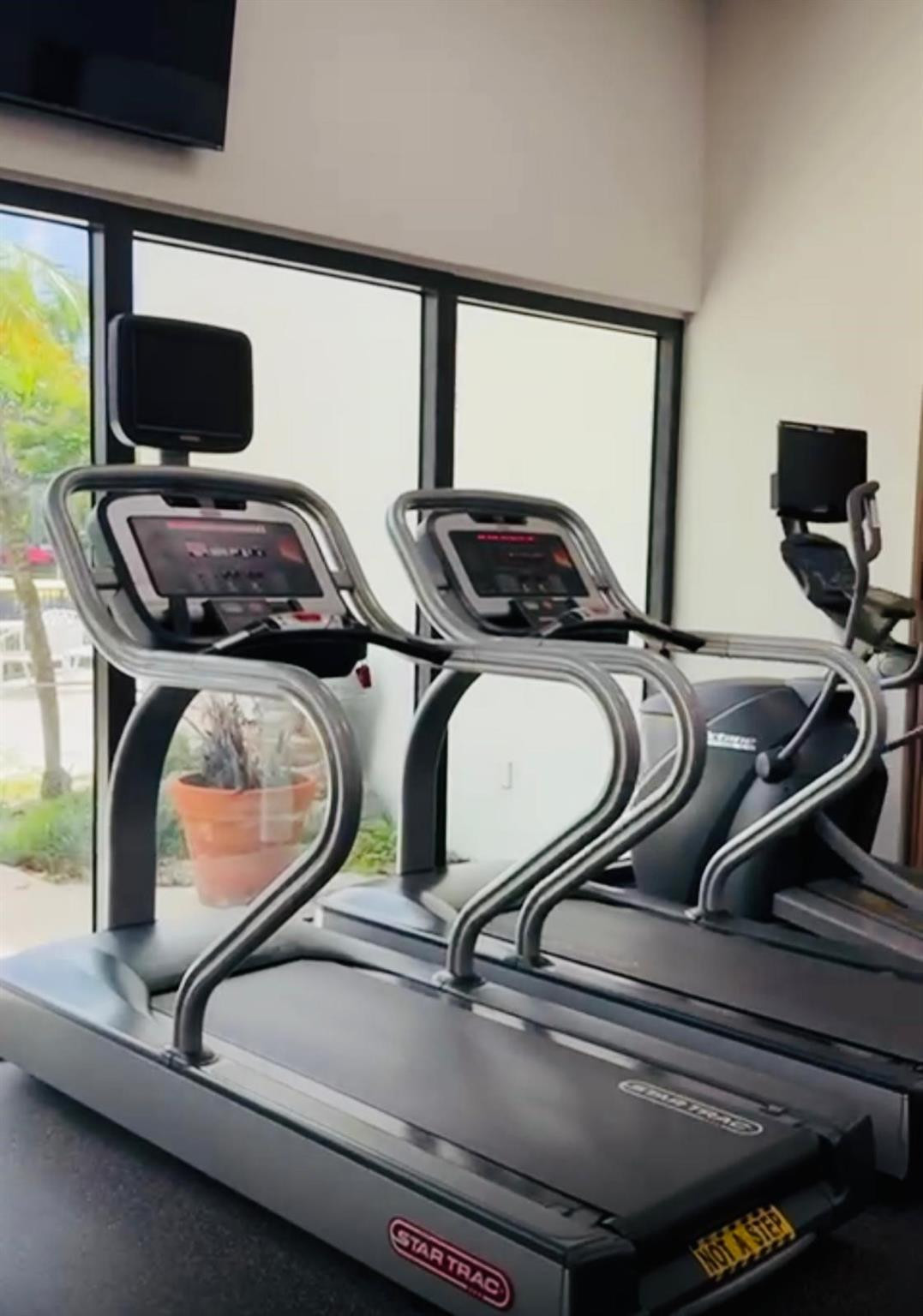 RIVER REACH CONDOMINIUM III - Residential
