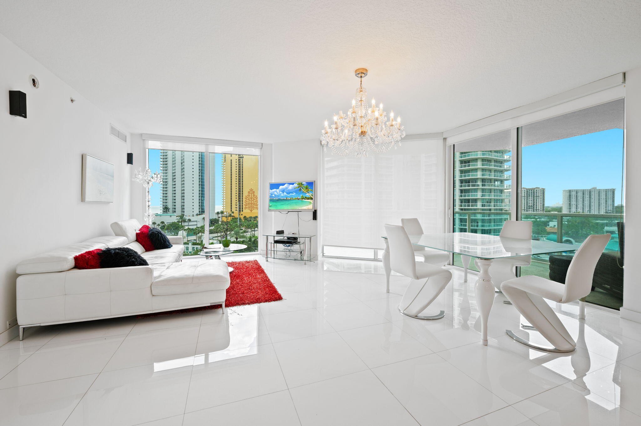 ST TROPEZ ON THE BAY II CONDO - Residential