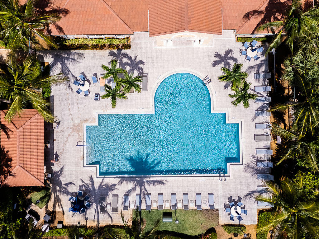 HYPOLUXOS MARINERS CAY CONDO - Residential