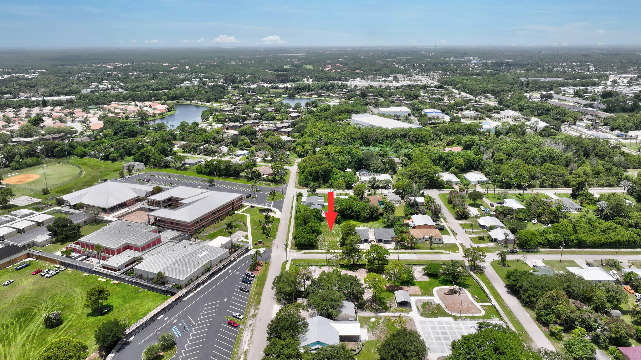 NEW MONROVIA - Land