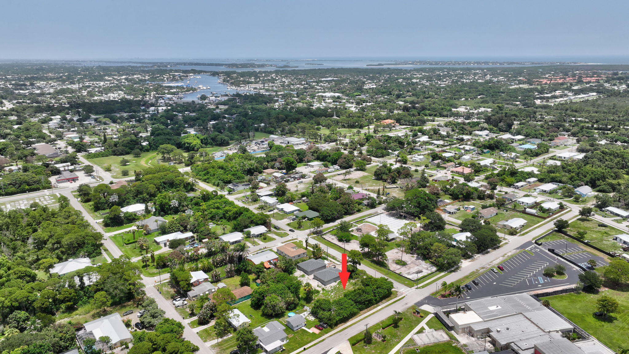 NEW MONROVIA - Land