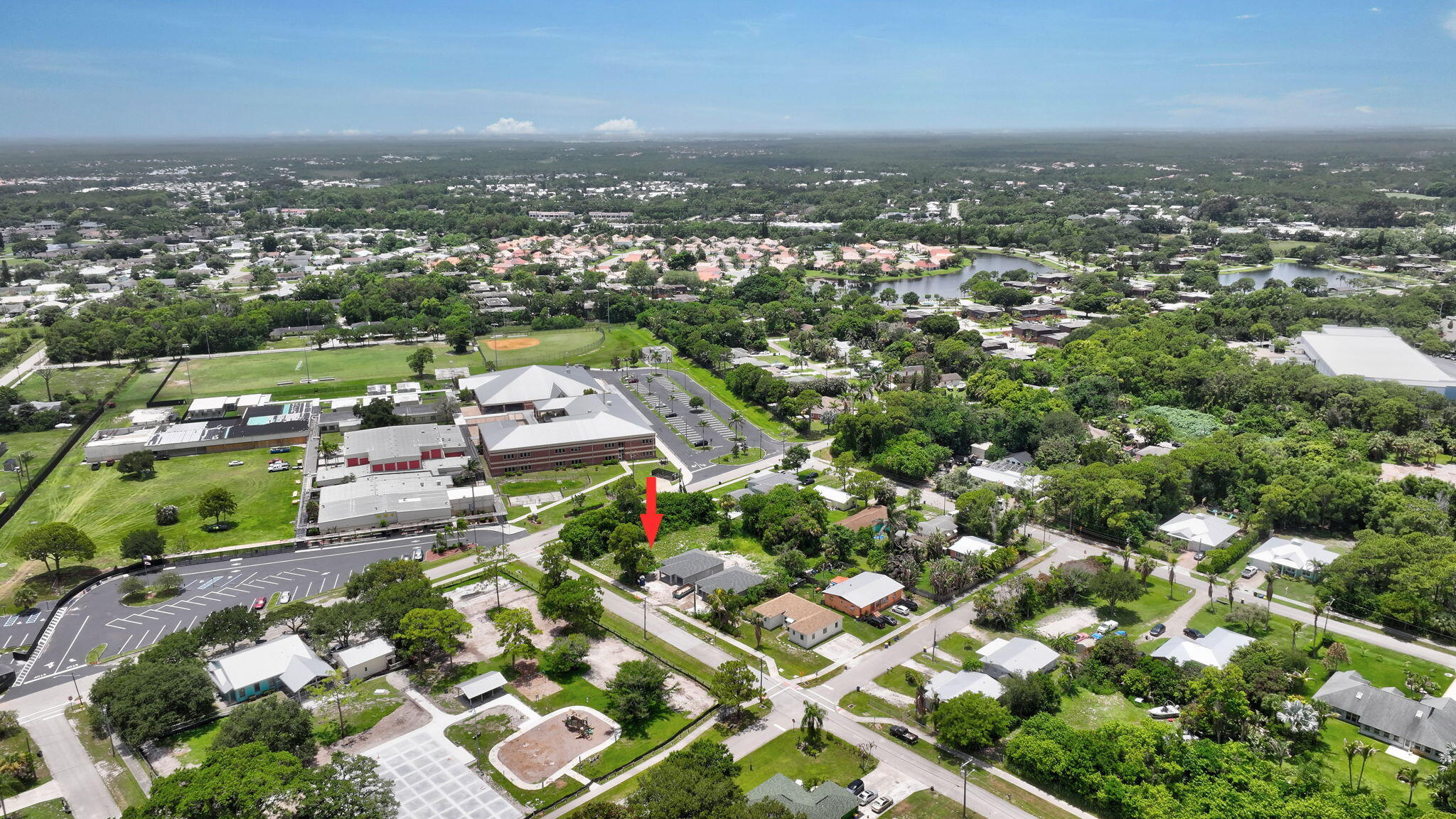 NEW MONROVIA - Land