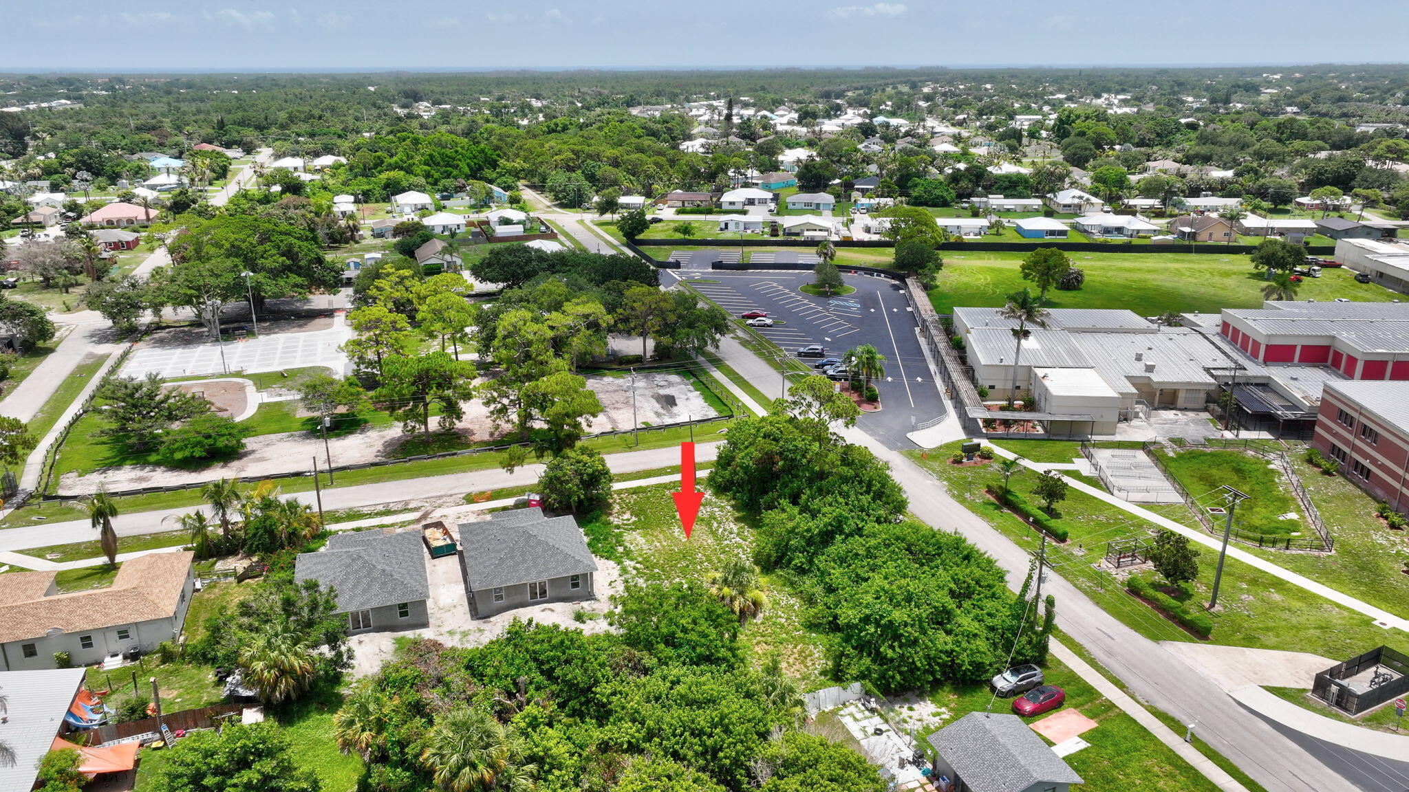 NEW MONROVIA - Land
