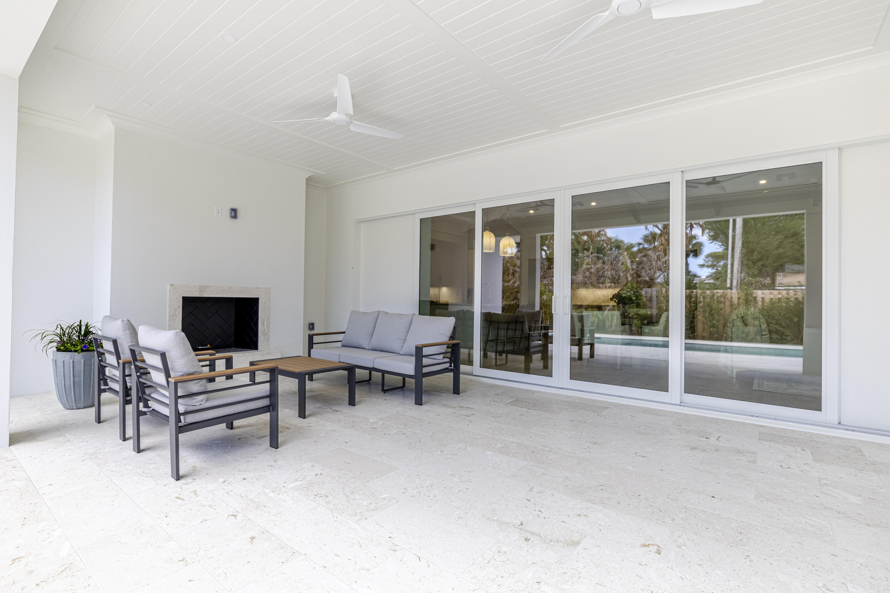VERO BEACH ESTATES - Residential