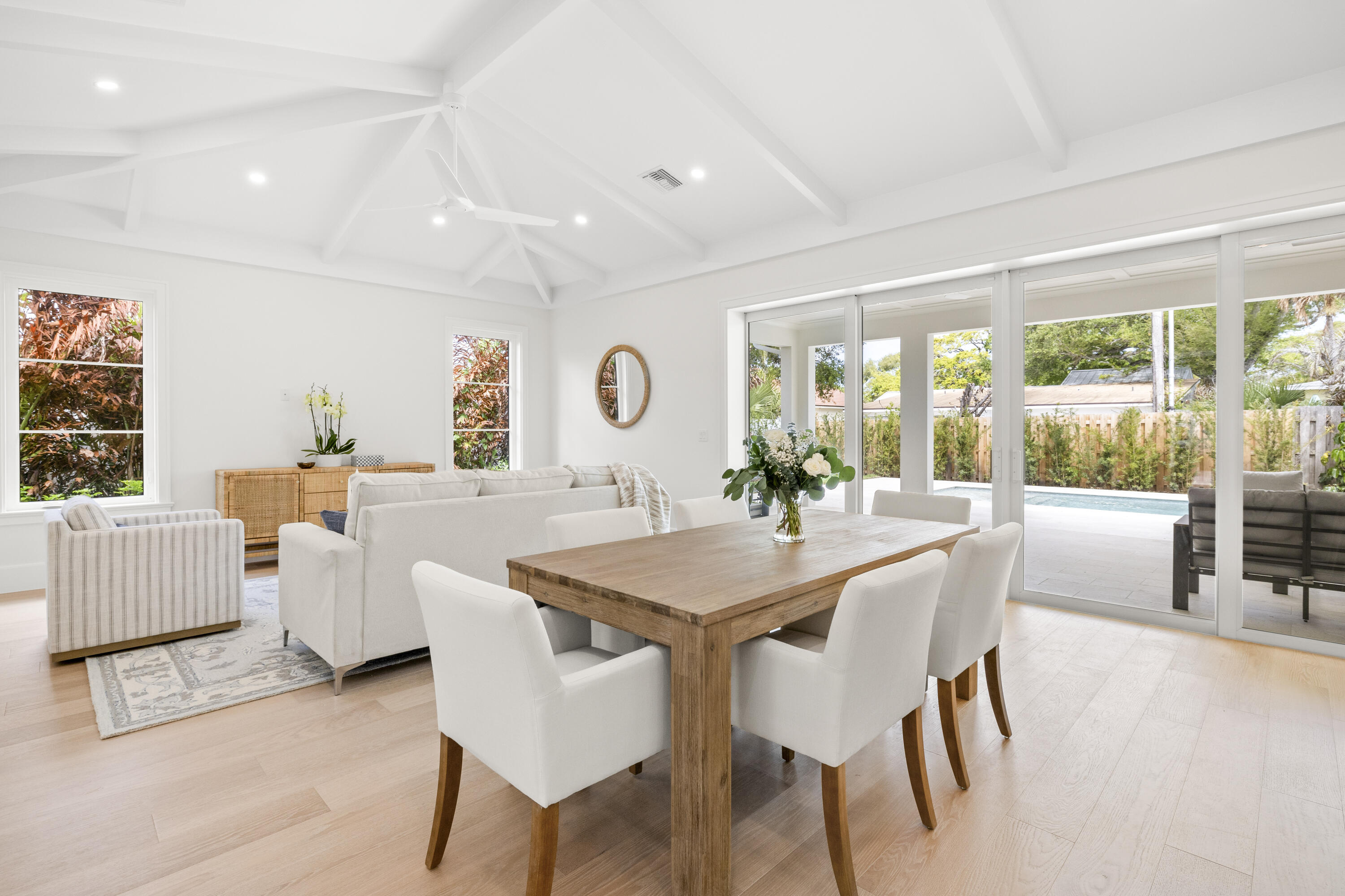 VERO BEACH ESTATES - Residential