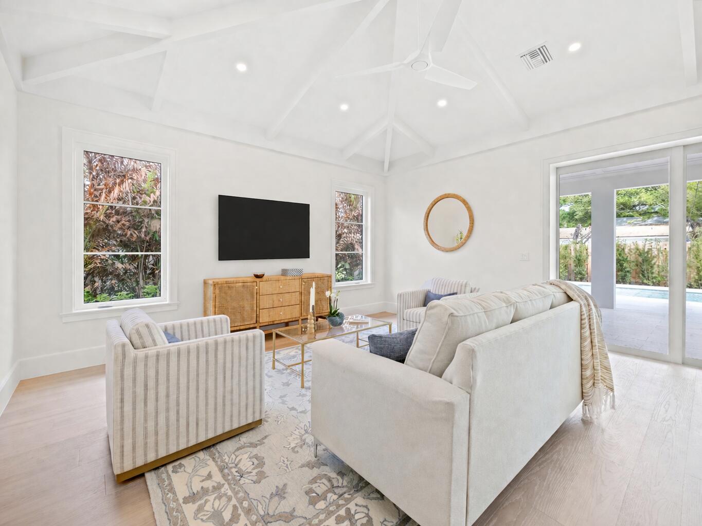 VERO BEACH ESTATES - Residential