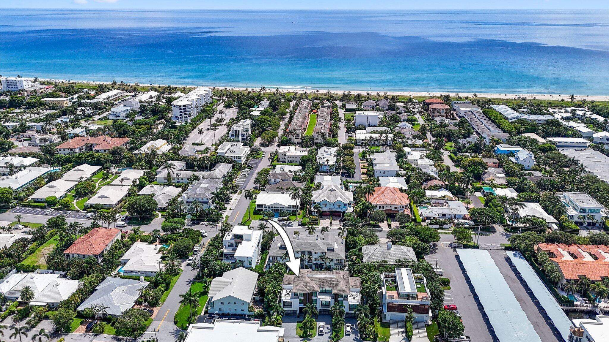 215 MACFARLANE PLAT - Residential