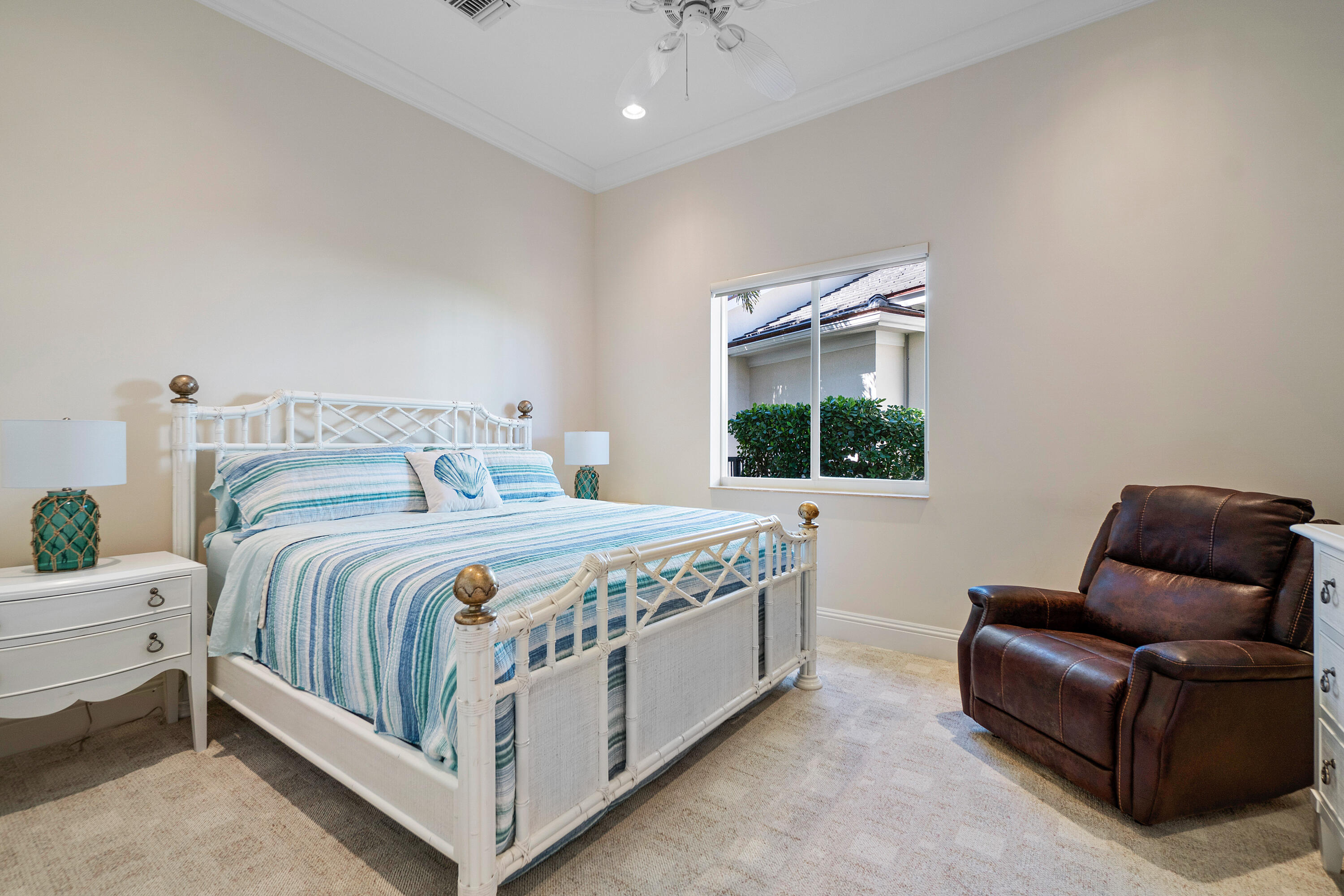 LAKE ROGERS ISLE UNIT E IN - Residential